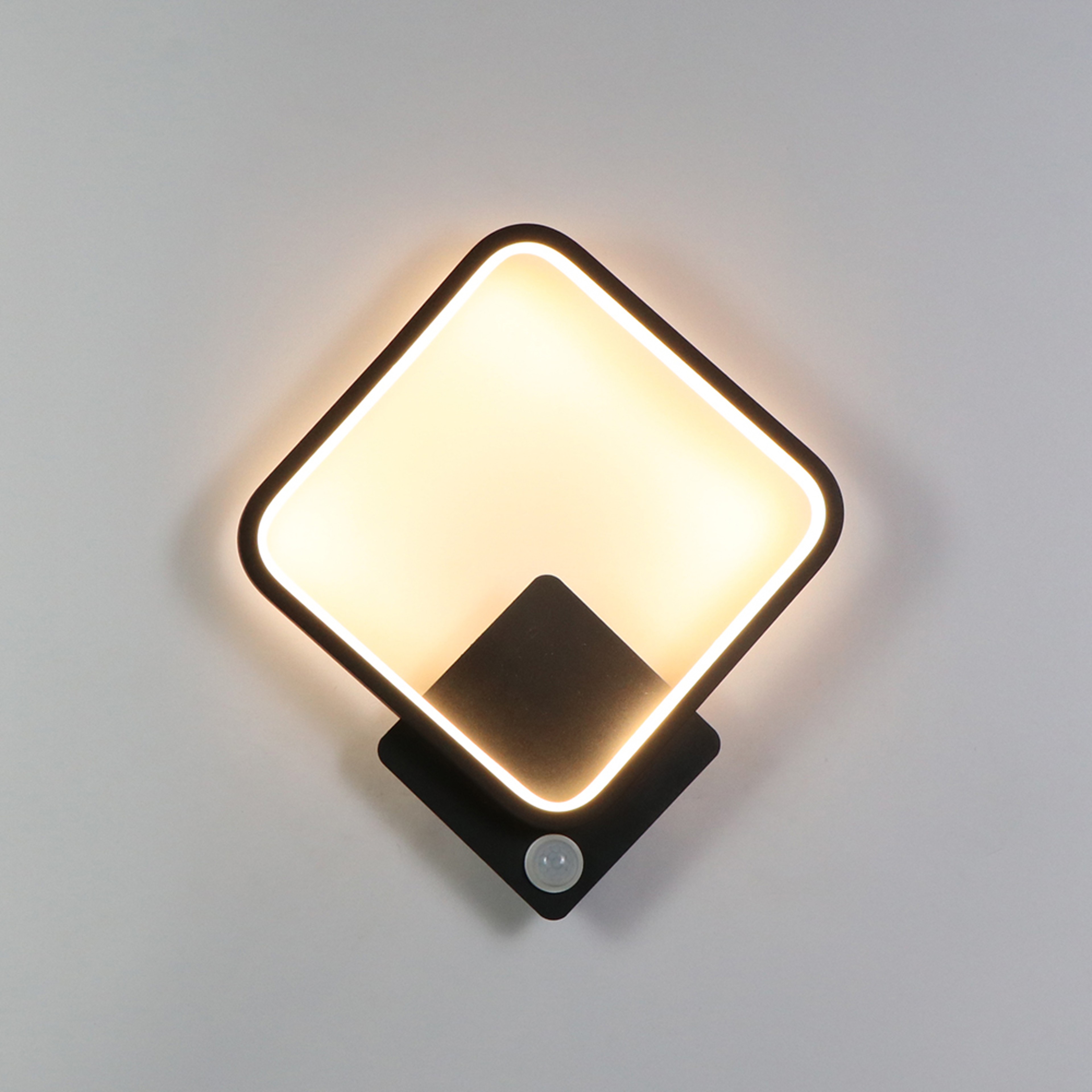Smart Motion Sensor Wall Light Aluminum LED Wall Light For Hallway Bedroom Staircase 1