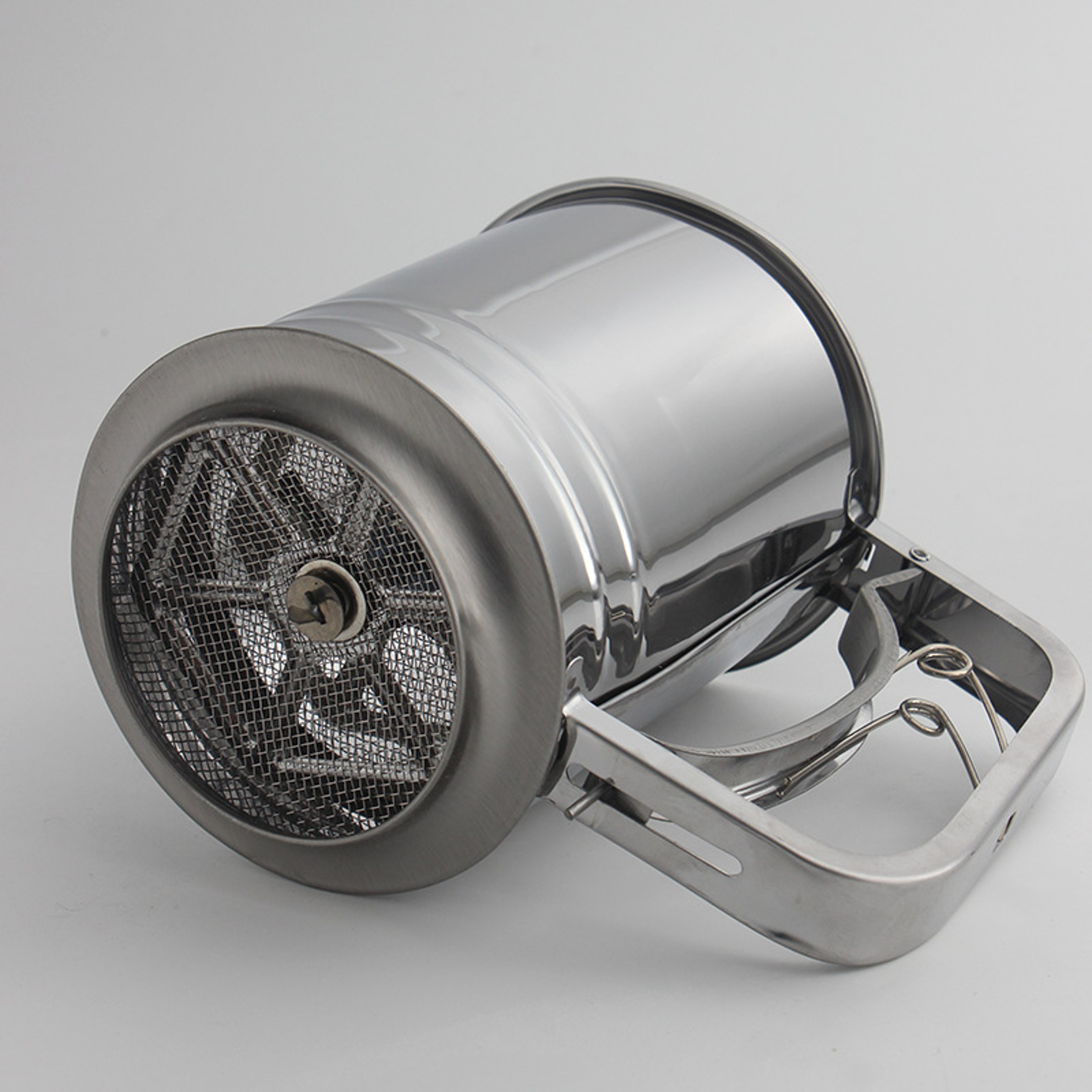 Handheld Stainless Steel Flour Sifter for Easy Baking – view 4