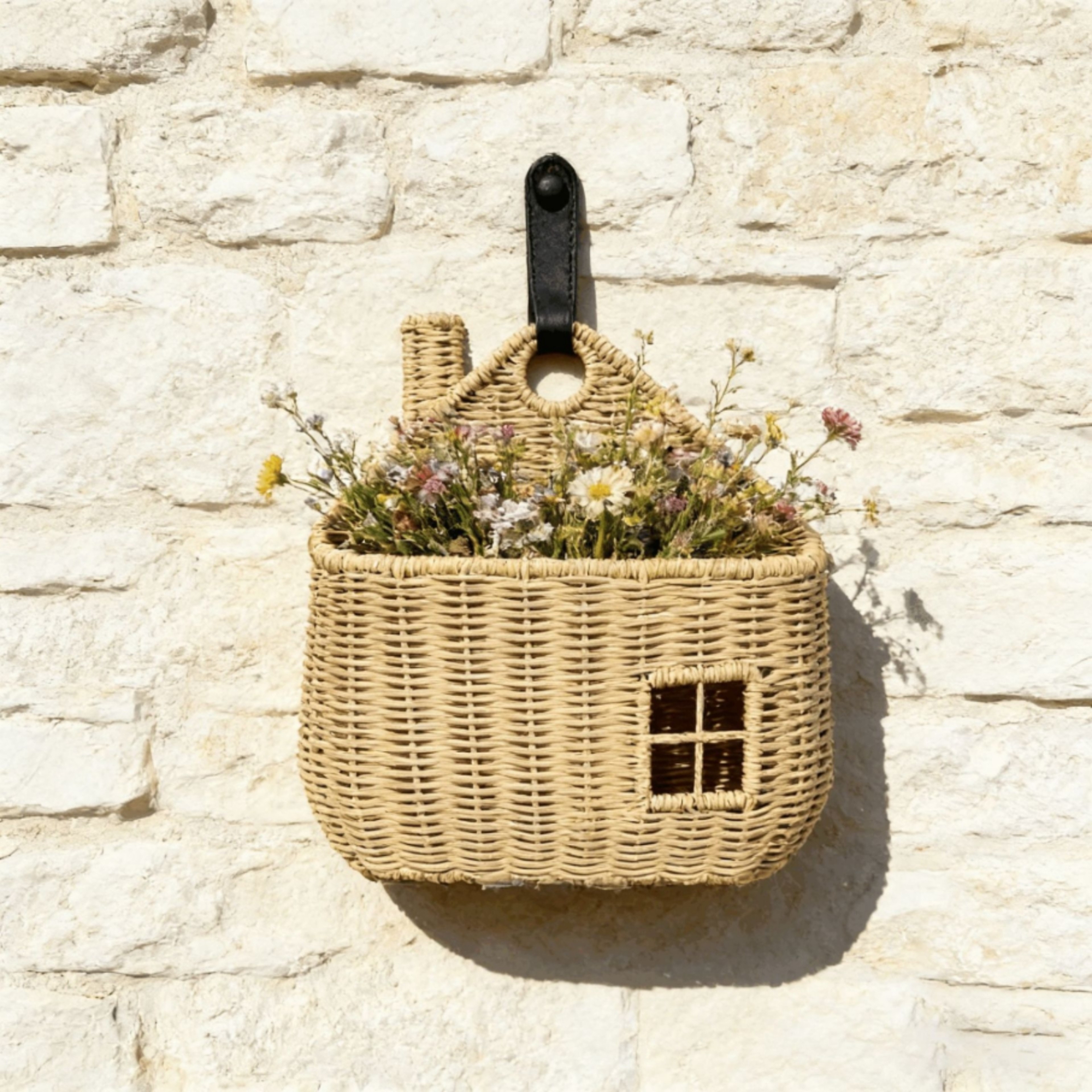 House Shaped Wicker Wall Basket Handwoven Rustic Home Decor Organizer – view 2