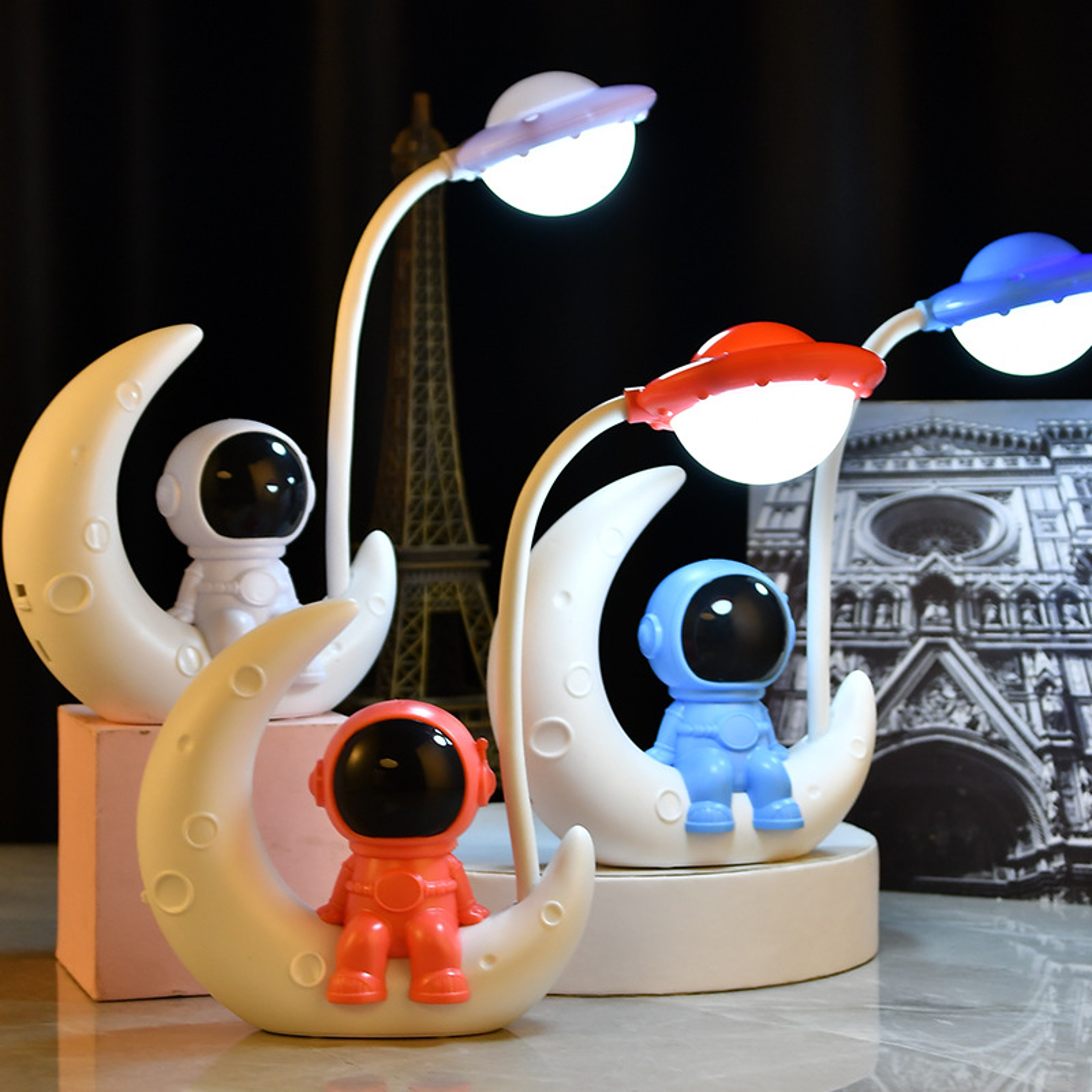 Creative Moon Astronaut Night Light Rechargeable Desk Lamp for Bedroom Decor – view 3