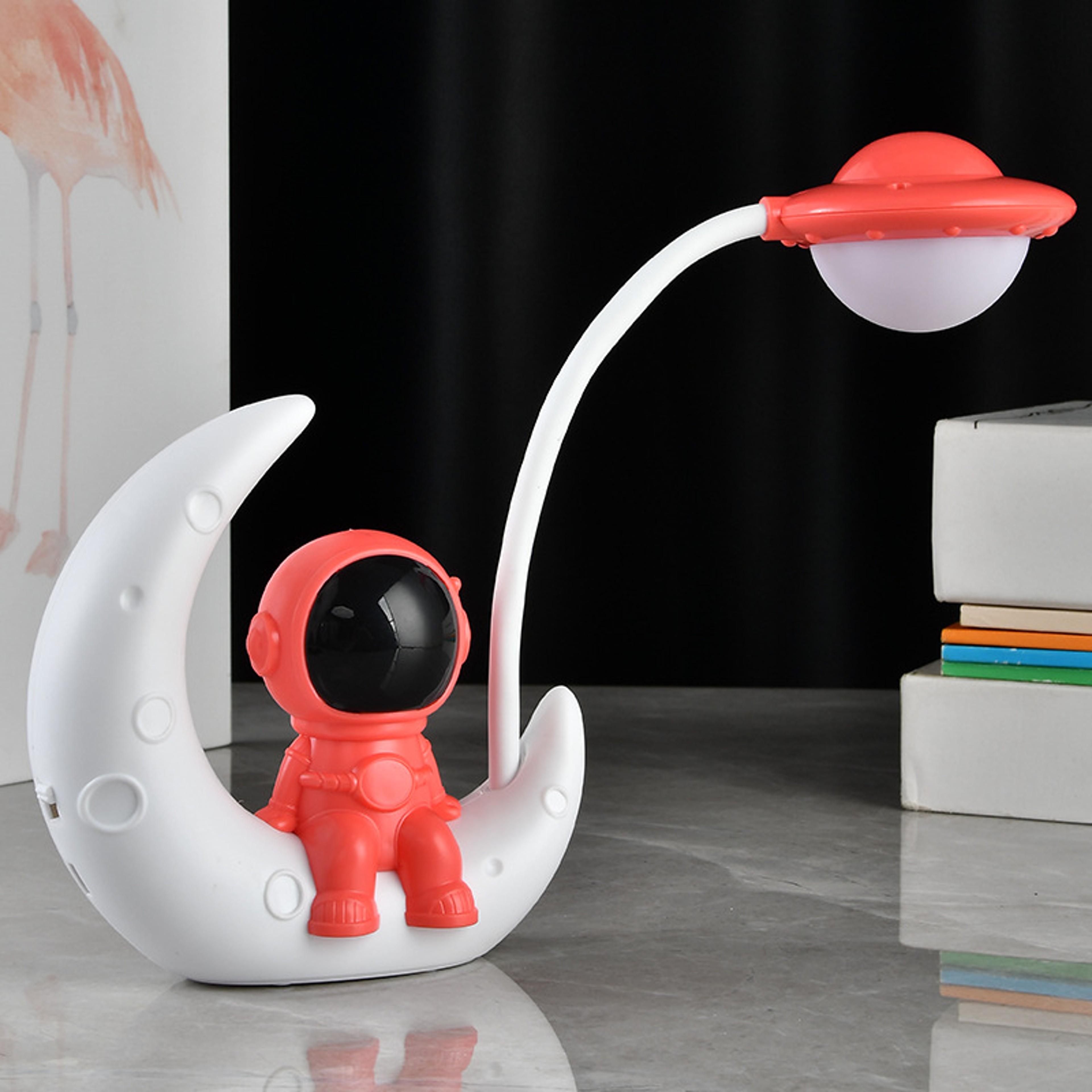 Creative Moon Astronaut Night Light Rechargeable Desk Lamp for Bedroom Decor – view 8