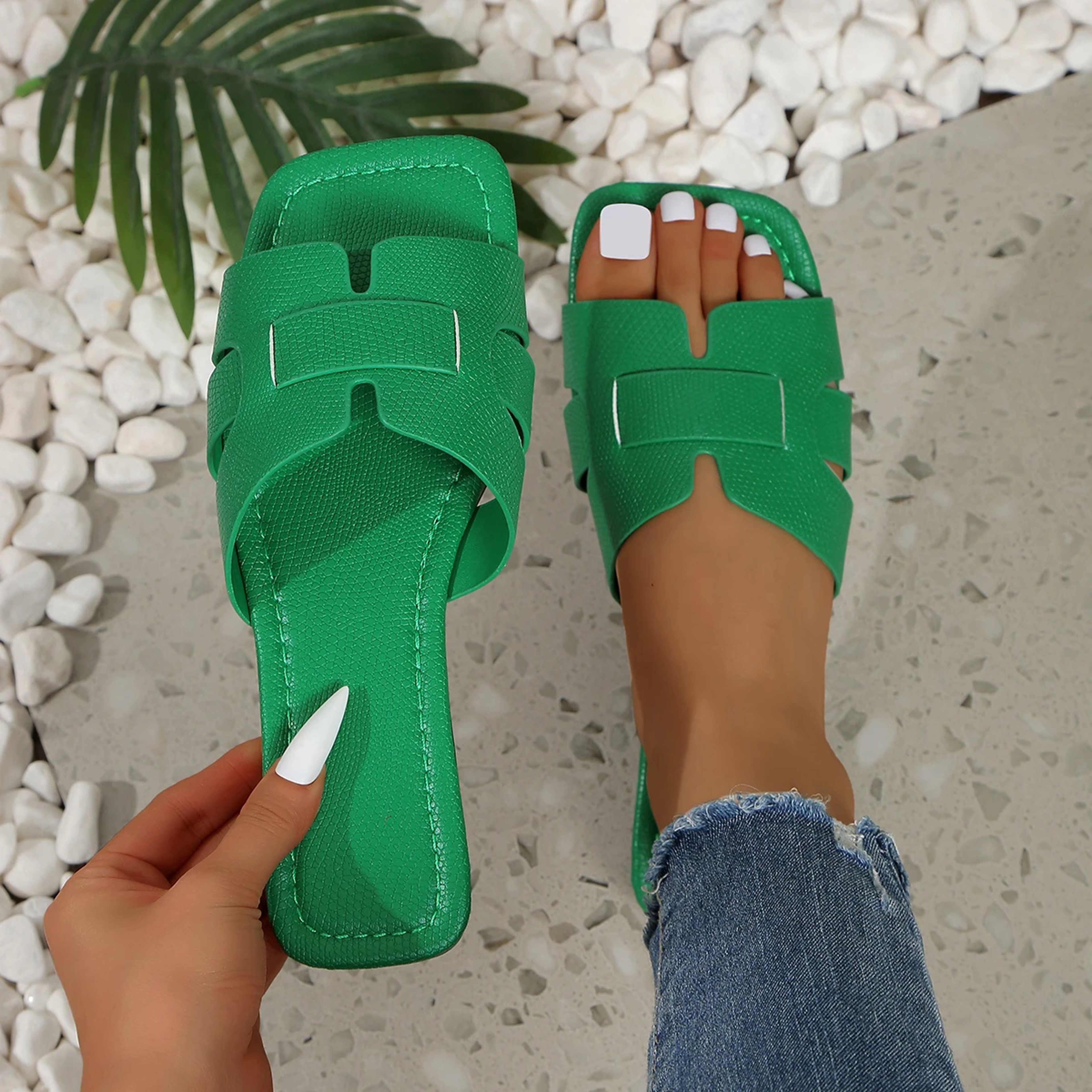 Womens Summer Slides Comfortable Flat Beach Sandals for Everyday Wear – view 5