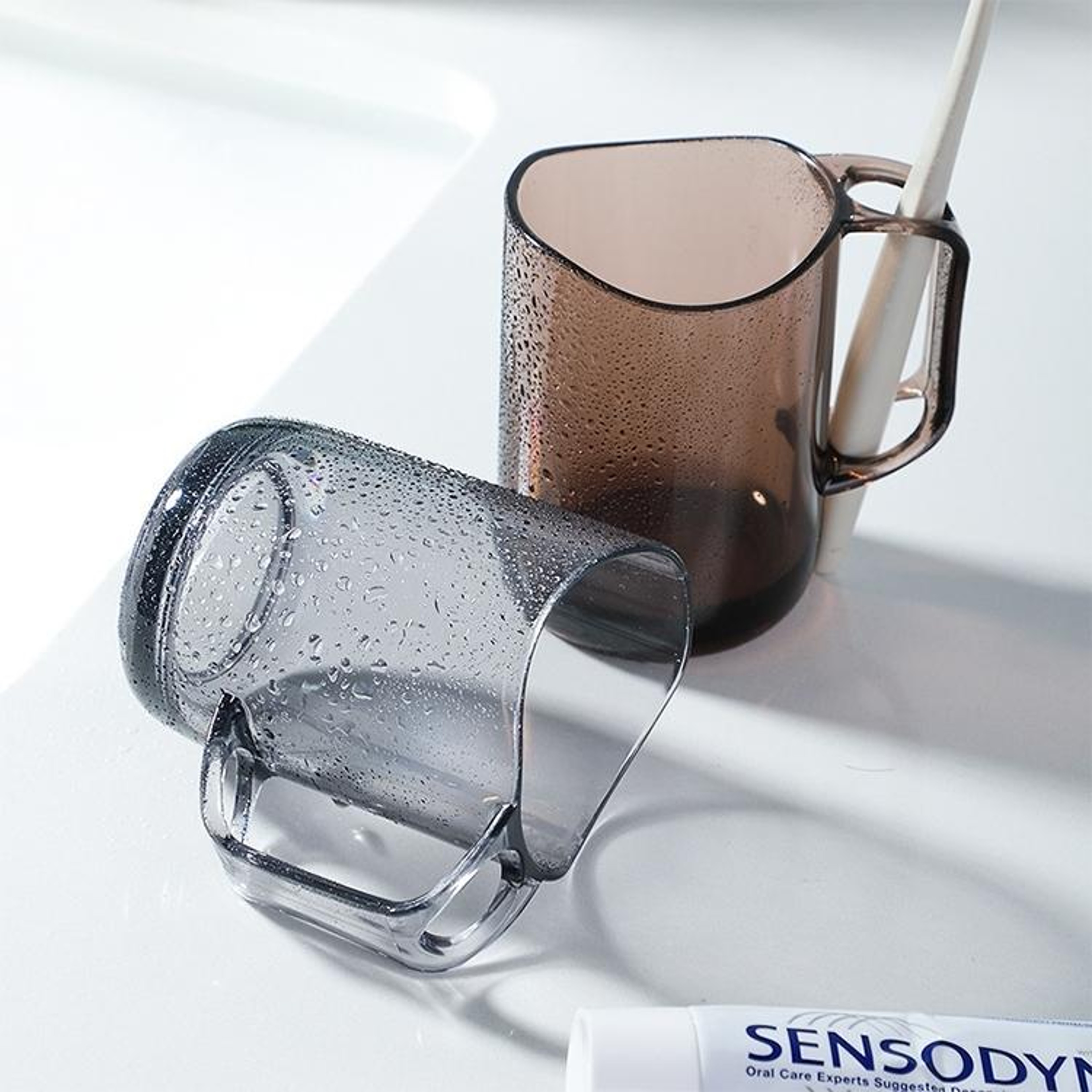 Clear Acrylic Toothbrush Holder Cup With Drain Design  Organizer Slot 5