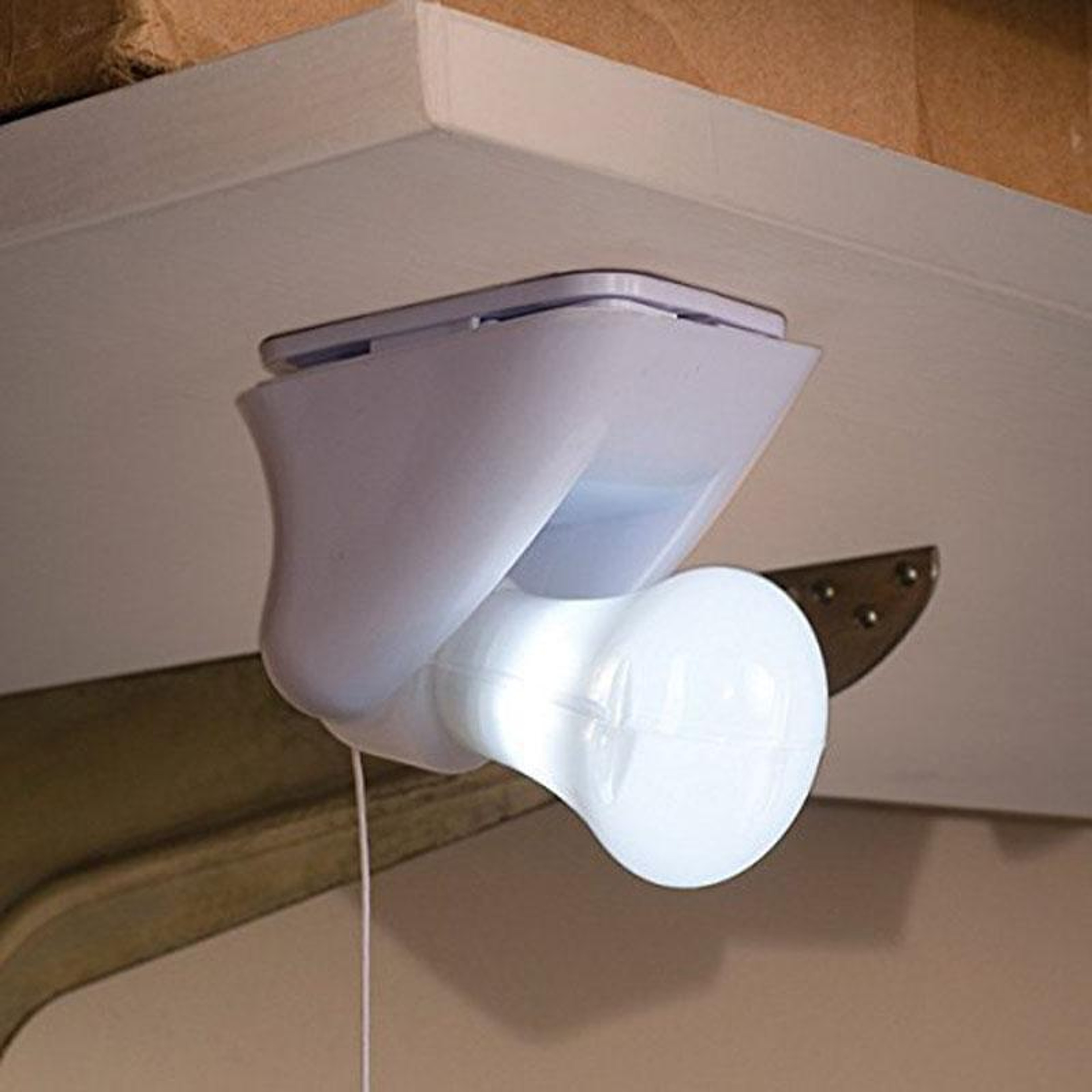 Portable LED Night Light Pull Cord Bedside Lamp For Bedroom Closet  Emergency Use 0