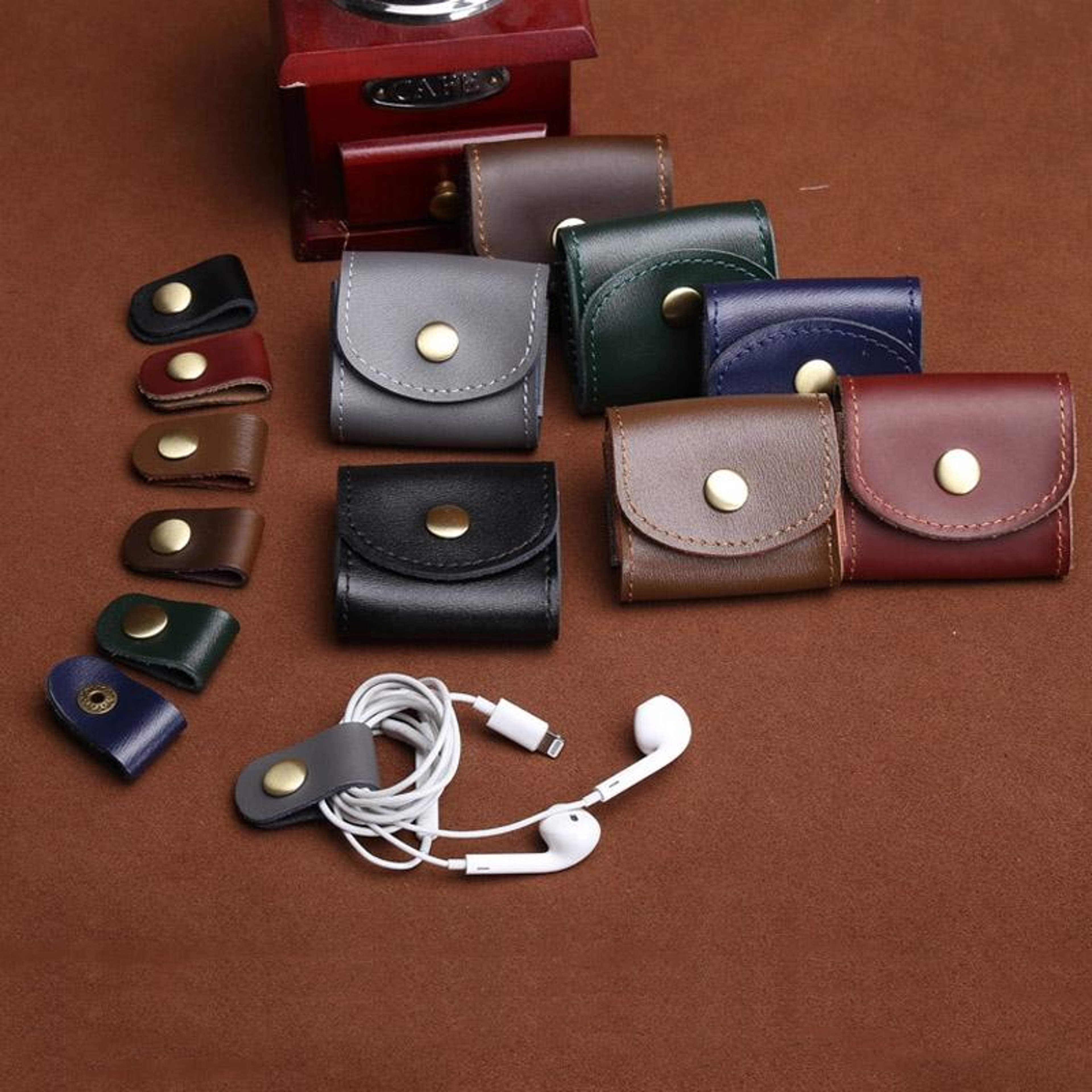 Vintage Leather Earbud Case Mini Headphone Pouch With Velvet Lining  Snap Closure 0