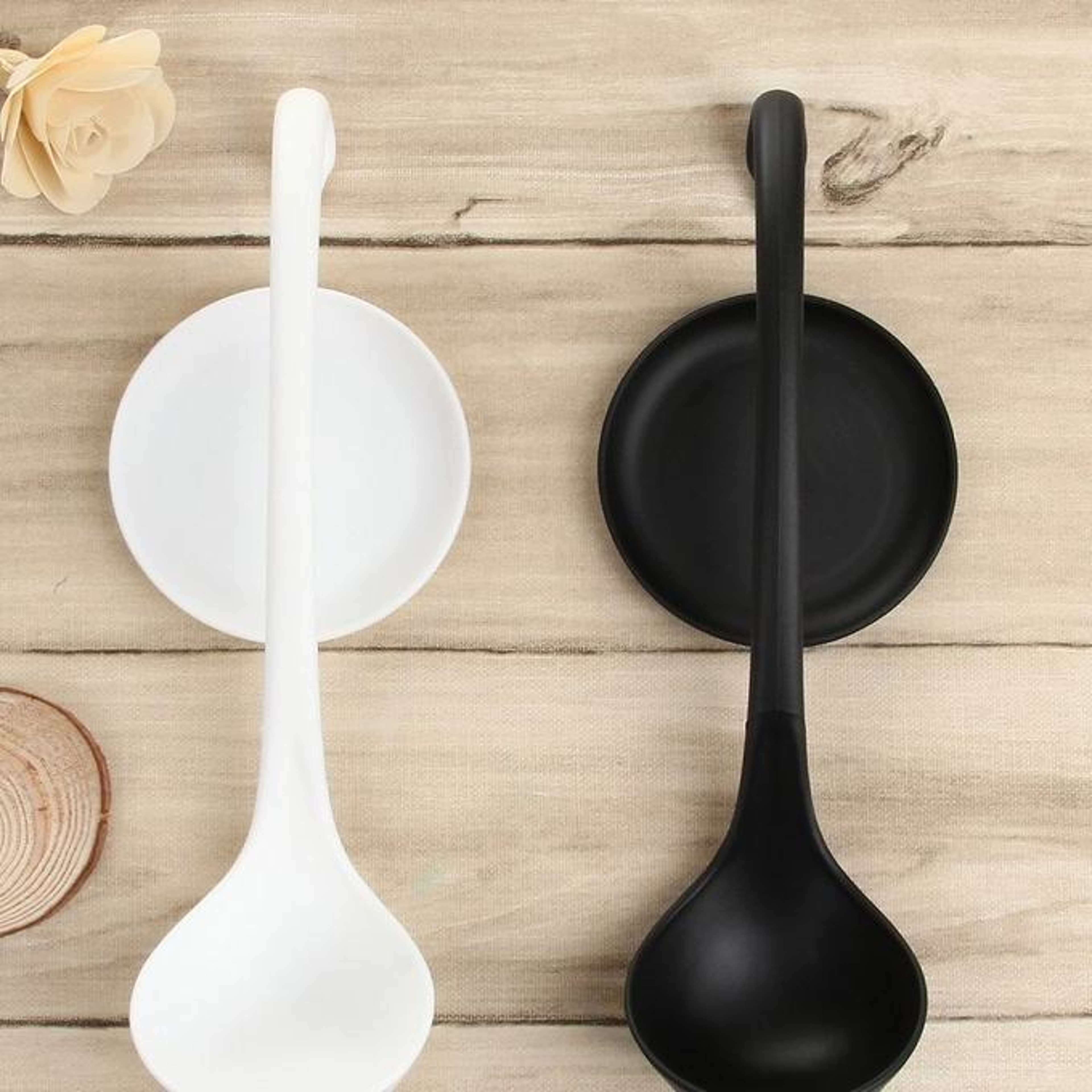 Self Standing Soup Ladle With Drip Tray Food Grade Kitchen Serving Spoon 1