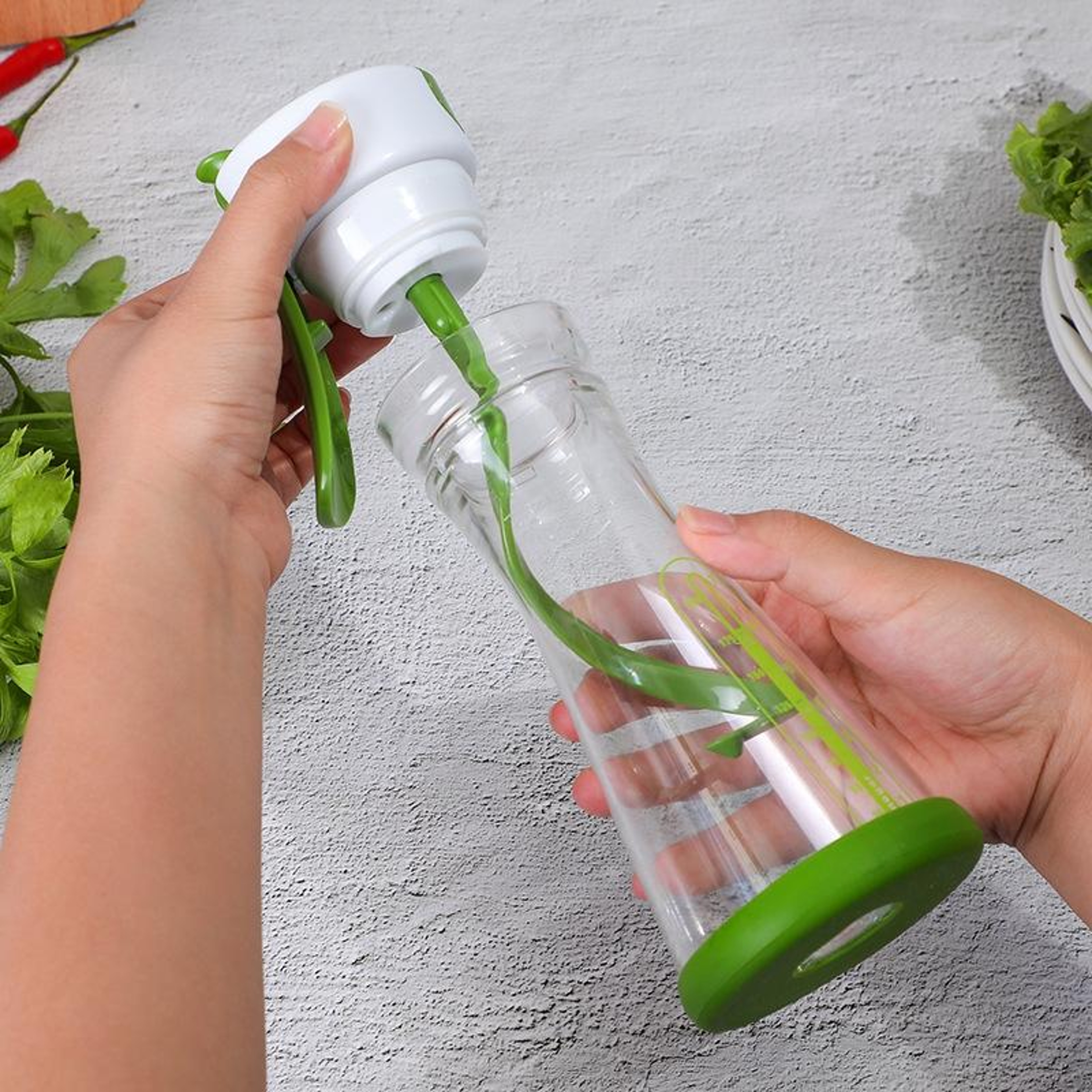 SmartMix Salad Dressing Shaker Bottle With Measuring Scale And Leakproof Lid 3
