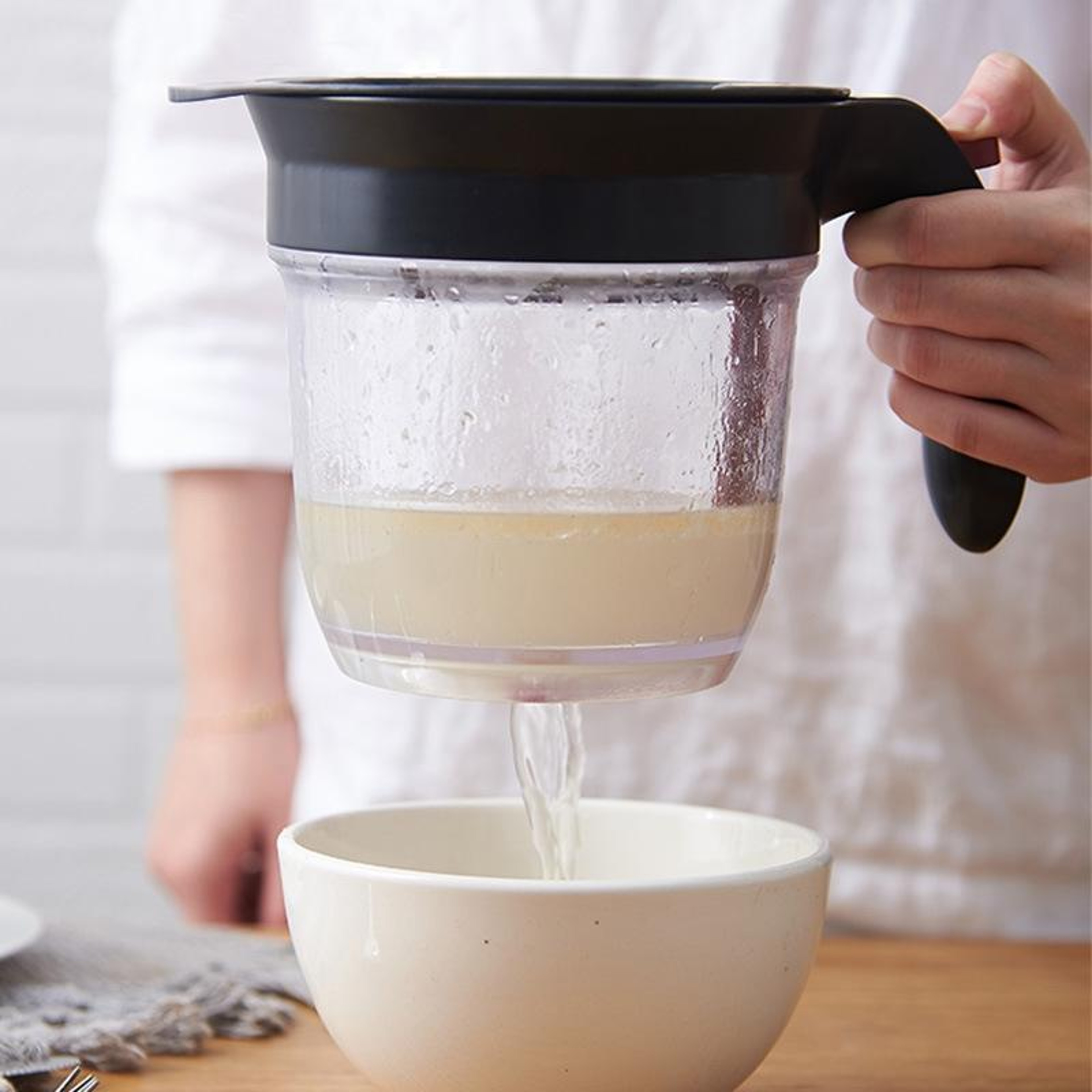 Premium Kitchen Oil Separator  Soup Oil Filter With Removable Strainer 5