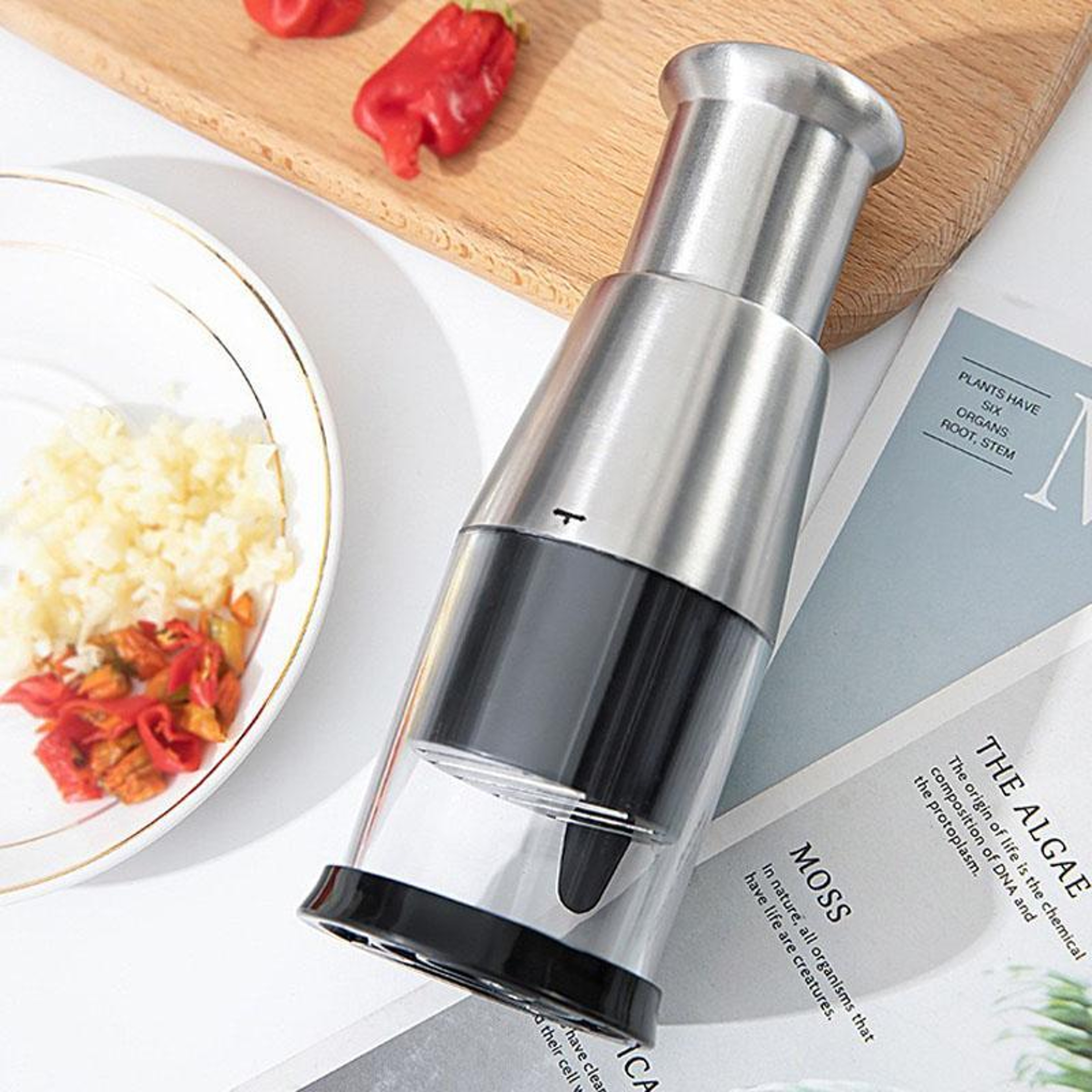 Garlic  Onion Press Cutter With Ergonomic Grip 304 Stainless Steel Kitchen Chopper 1
