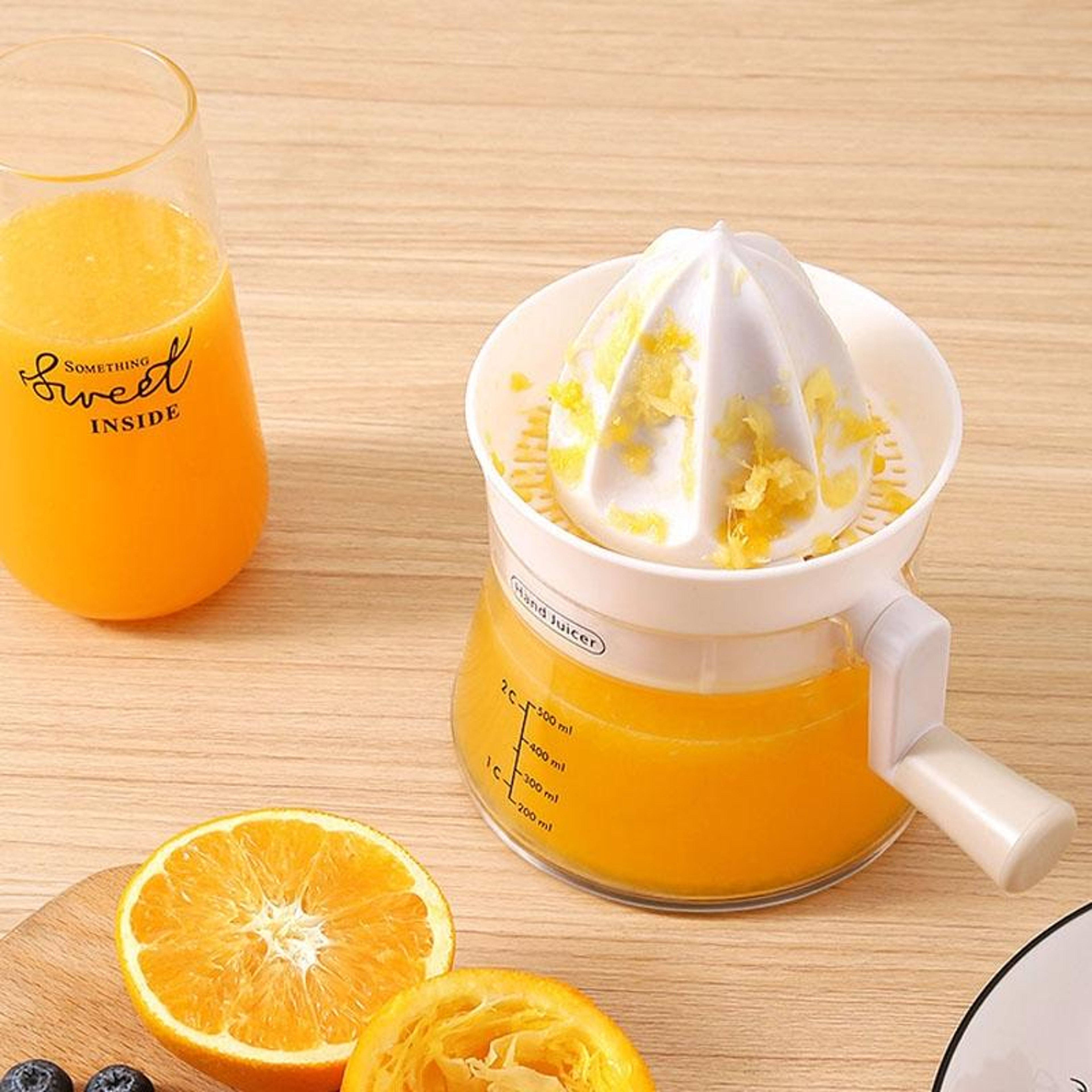 Manual Kitchen Hand Juicer Compact Hand Crank Fruit Extractor For Fresh Juice 8
