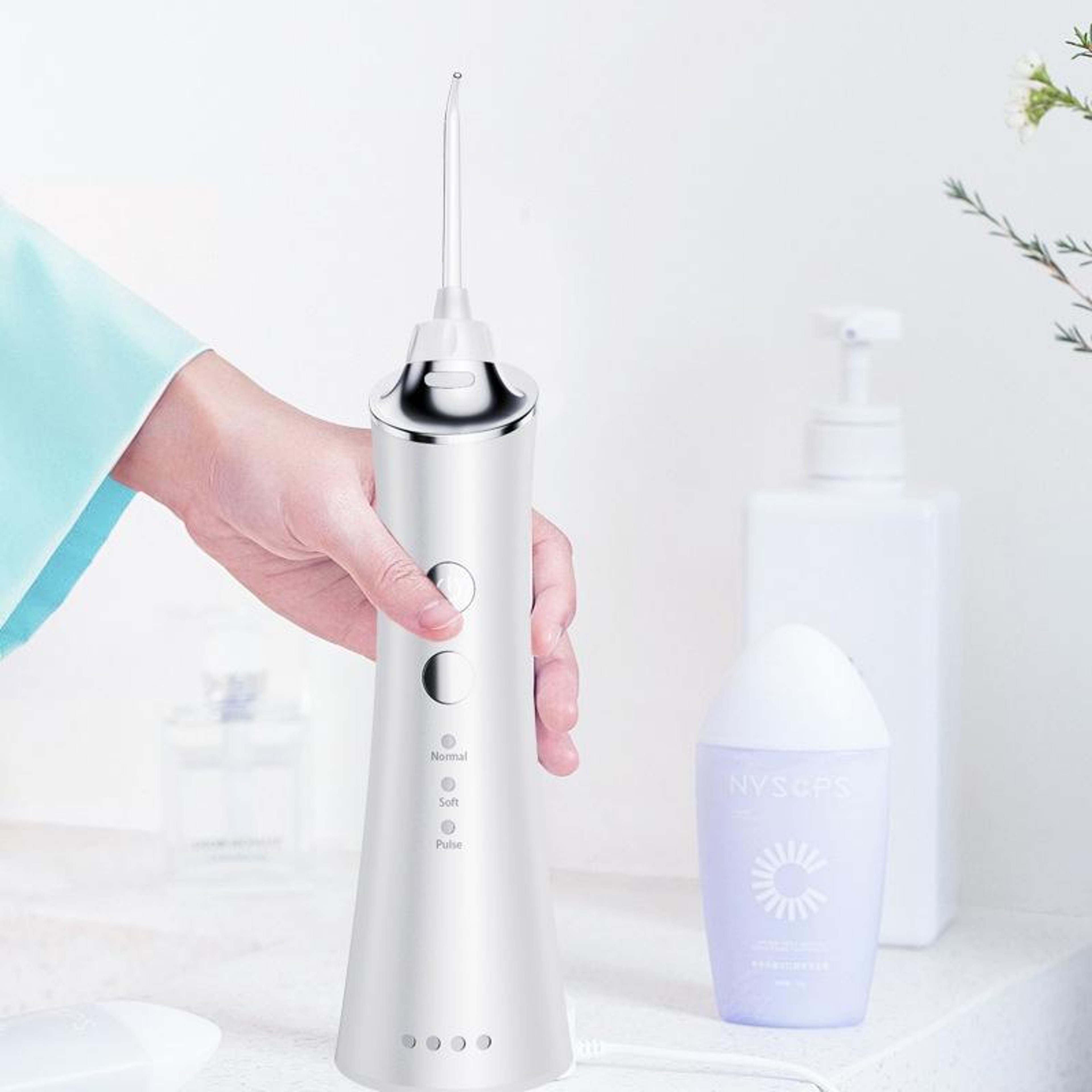 Portable Water Flosser Oral Irrigator With 360 Rotating Nozzle  USB Rechargeable Design 7