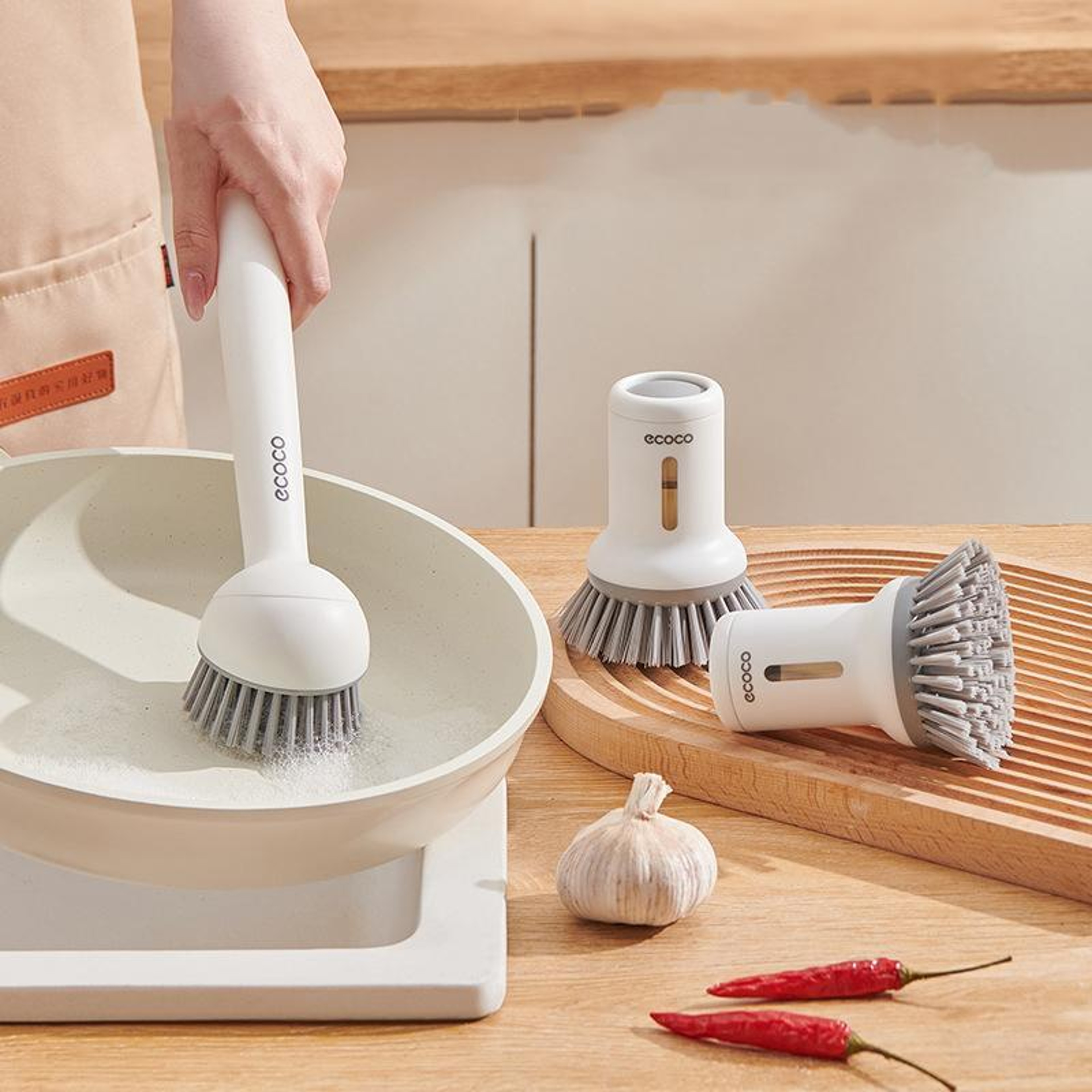 Ecoco 2 Piece Dish Washing Brush Set With Long Handle Pot Scrubber  Ergonomic Kitchen Cleaning Brus 0