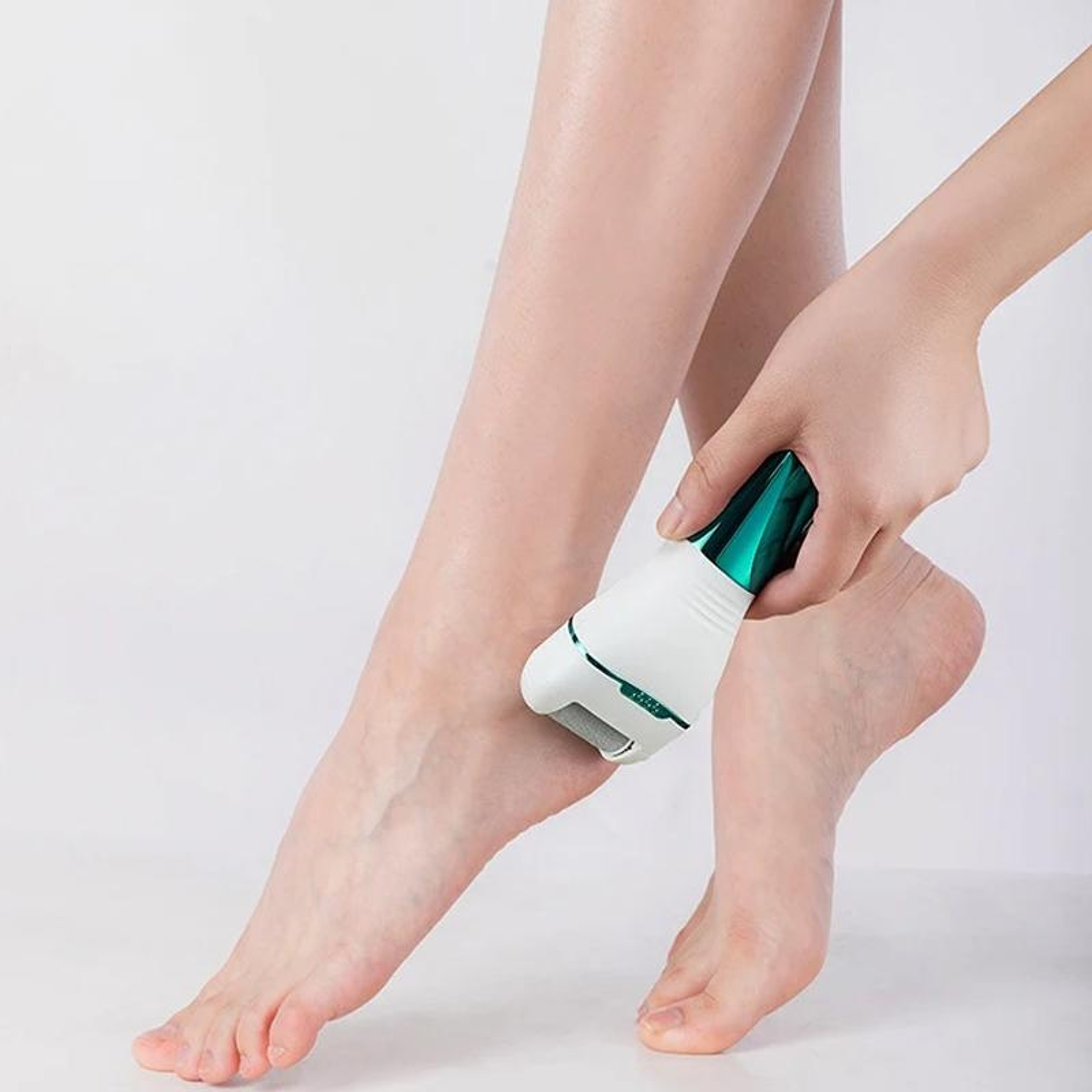 Rechargeable Electric Foot Callus Remover With LED Display  Waterproof Pedicure Care Kit 1