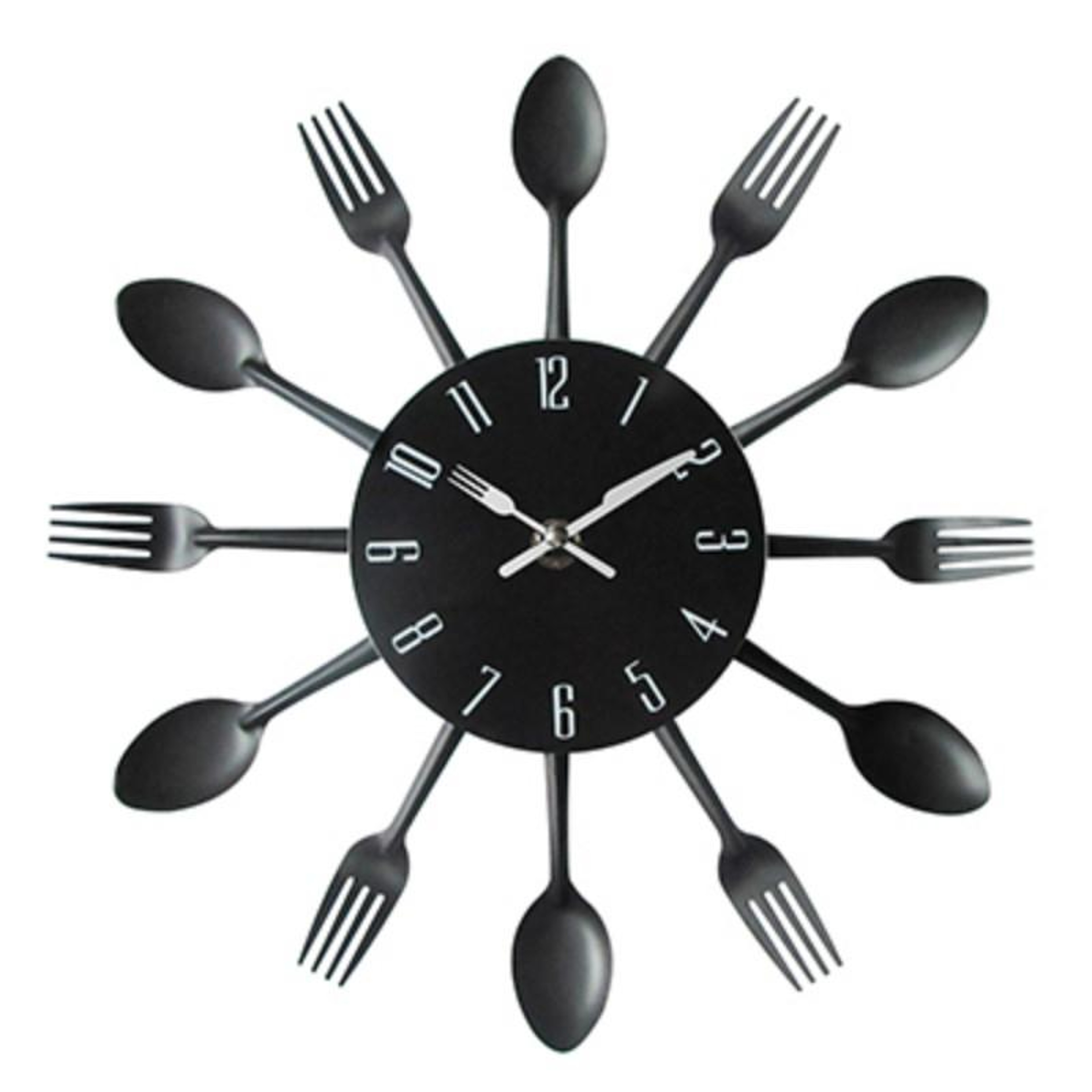 Modern Cutlery Kitchen Wall Clock With Silent Quartz Movement Decorative Metal Design 1