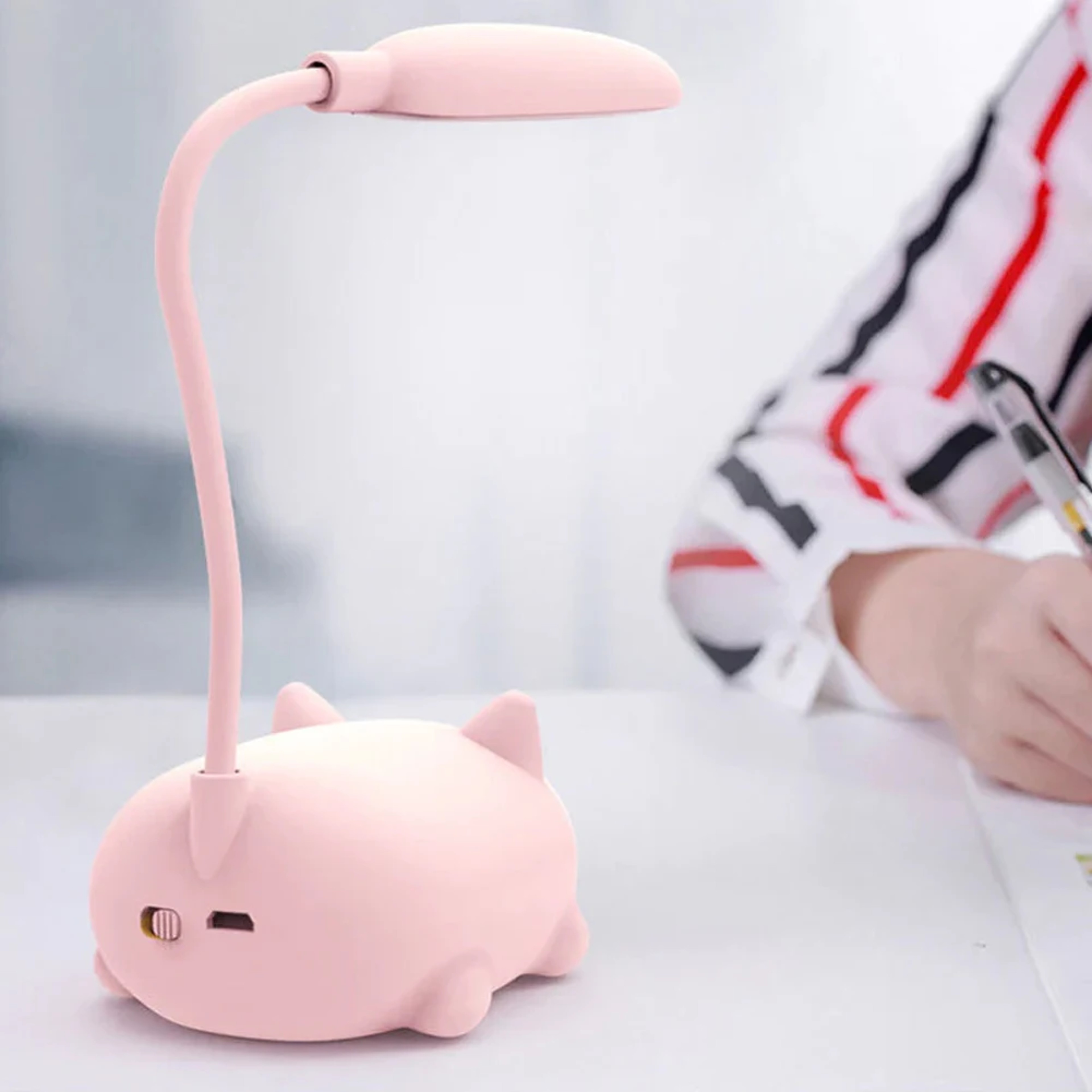 USB Charging Cute Pet Pig Night Light Folding LED Table Lamp Bedside Decor For Learning And Reading 2