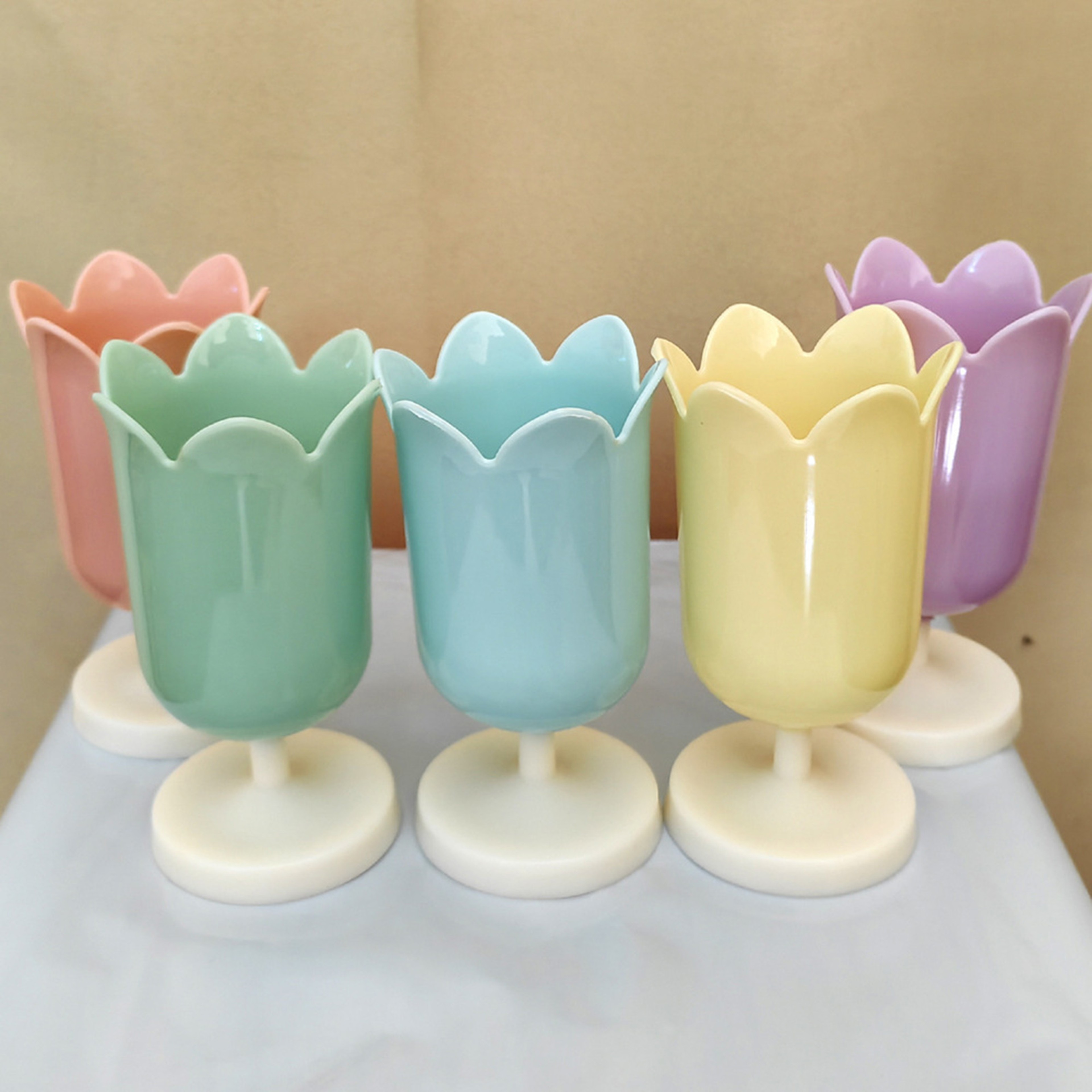 Tulip Shaped Pen Holder Creative Makeup Brush Storage Box Desk Organizer For Students And Women 4