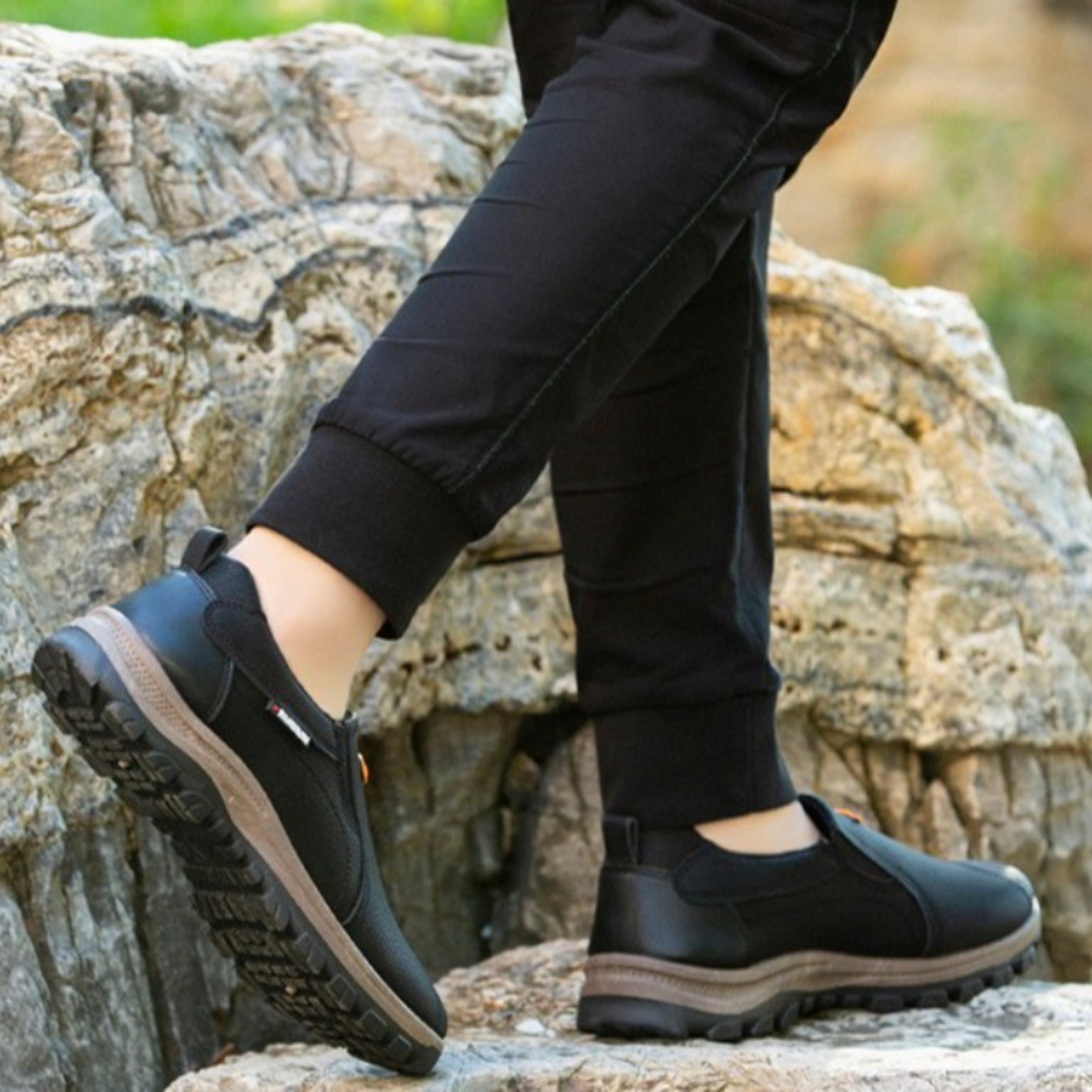 SlipOn Waterproof Hiking Shoes For Men Casual Mountain Climbing Shoes WearResistant Spring Outdoor  2