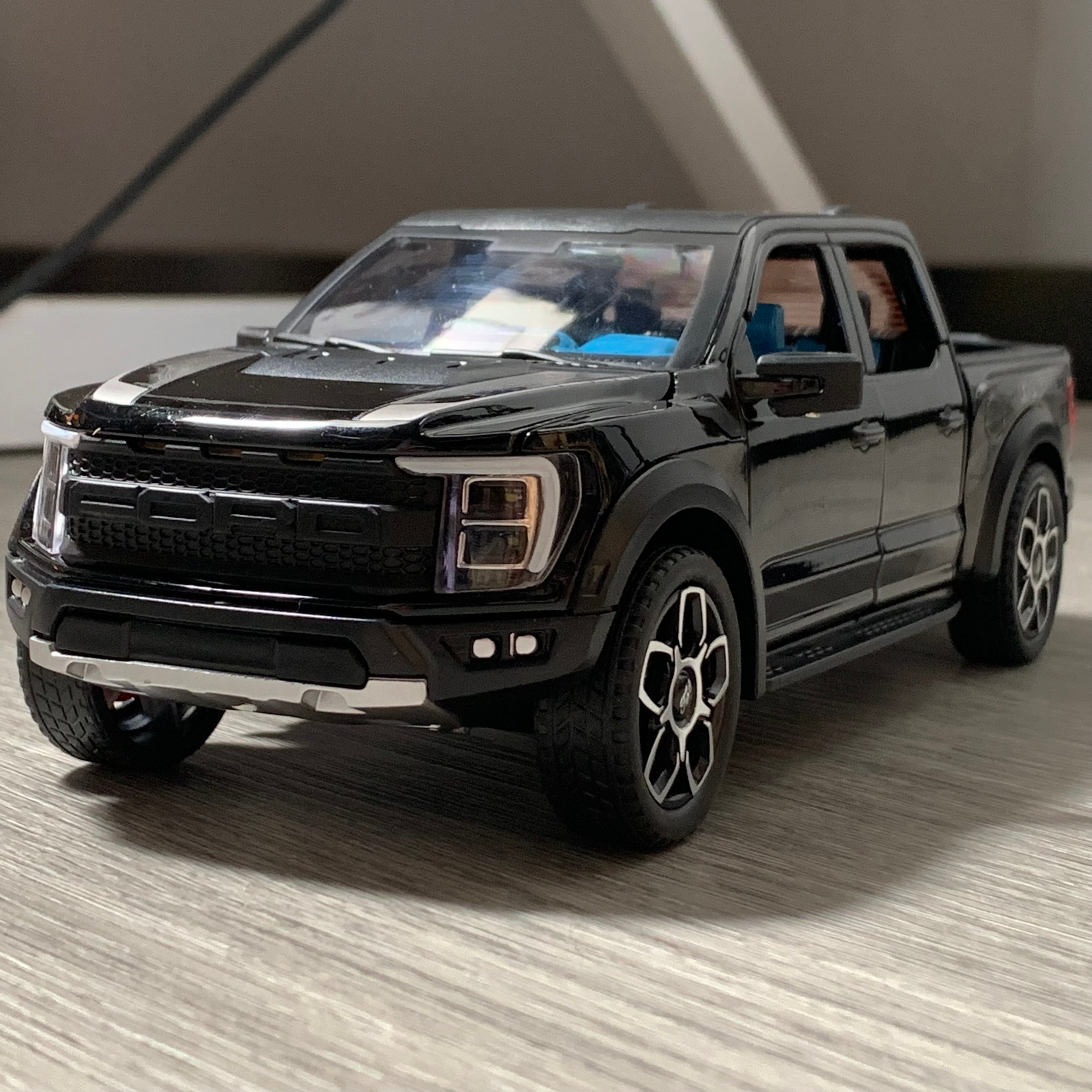 Alloy Diecast Ford Raptor F150 Pickup Truck Toy Car, Doors Opened Pull Back, Sound and Light Model Car for Boys – view 2