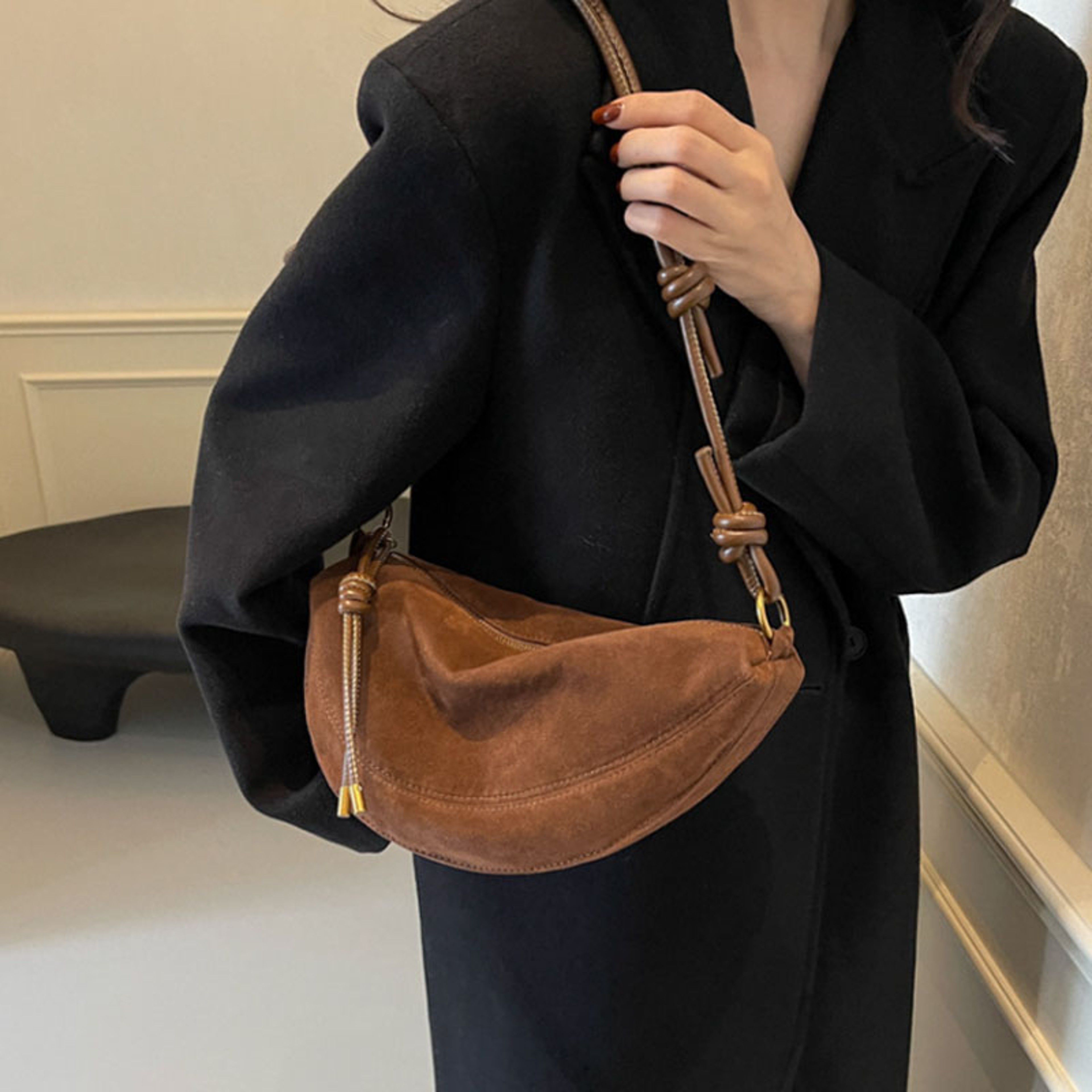 Super Popular Faux Suede Crossbody Shoulder Bag Hot Sale Dumpling Style For Women 0