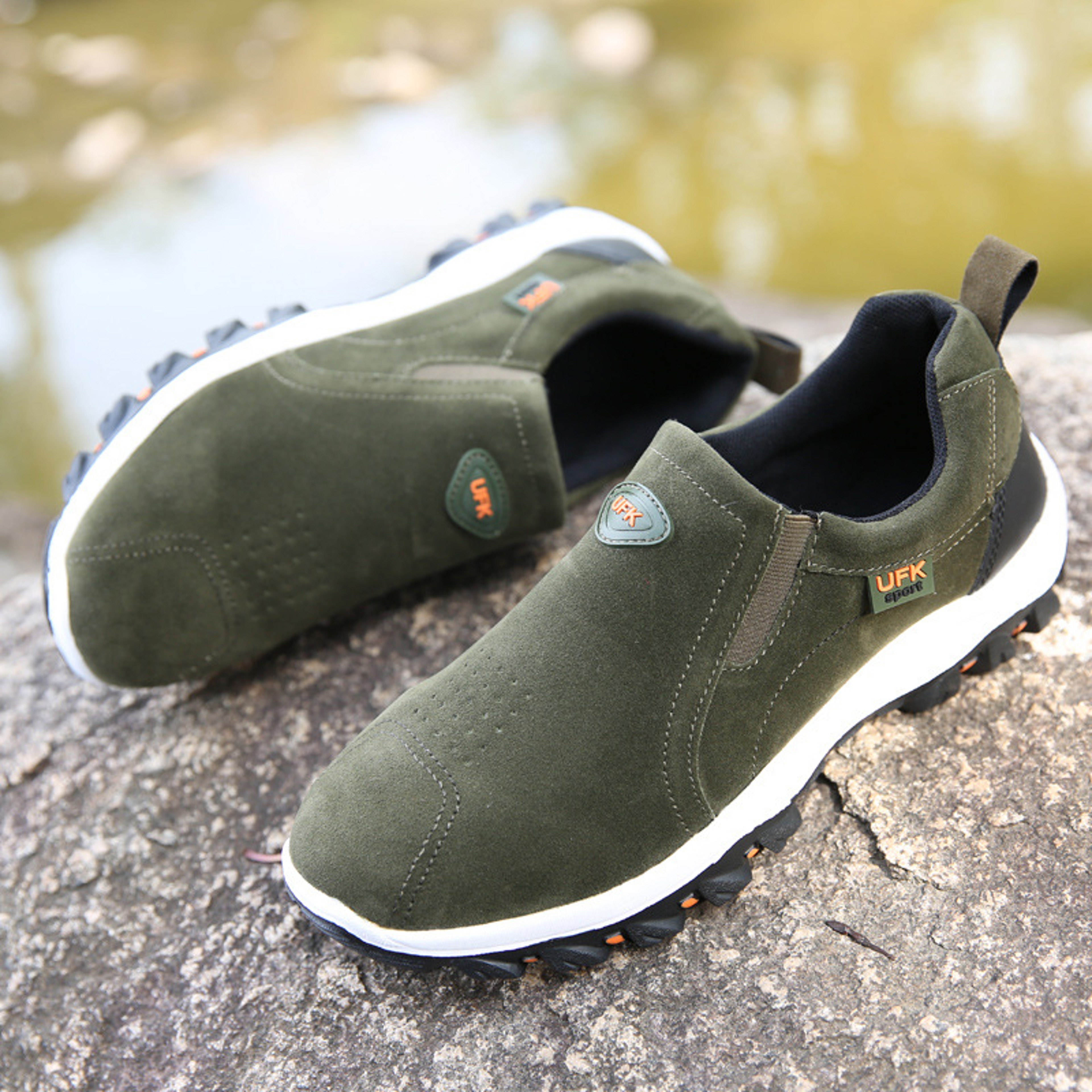 Outdoor Walking Shoes Loafers New Casual Shoes Men Sneakers Autumn Slip On Suede Leather Male Footw 2