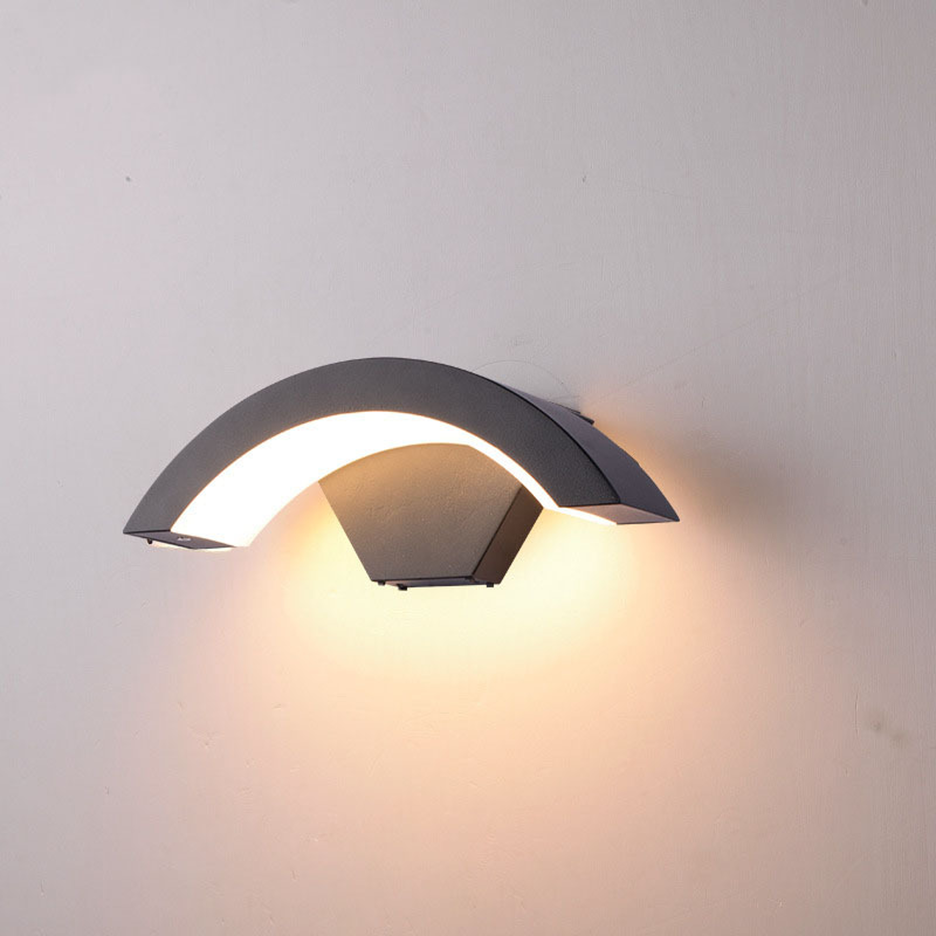 Minimalist Outdoor Wall Lamp Waterproof Infrared Motion Sensor MoonShaped Garden Light For Balcony 1