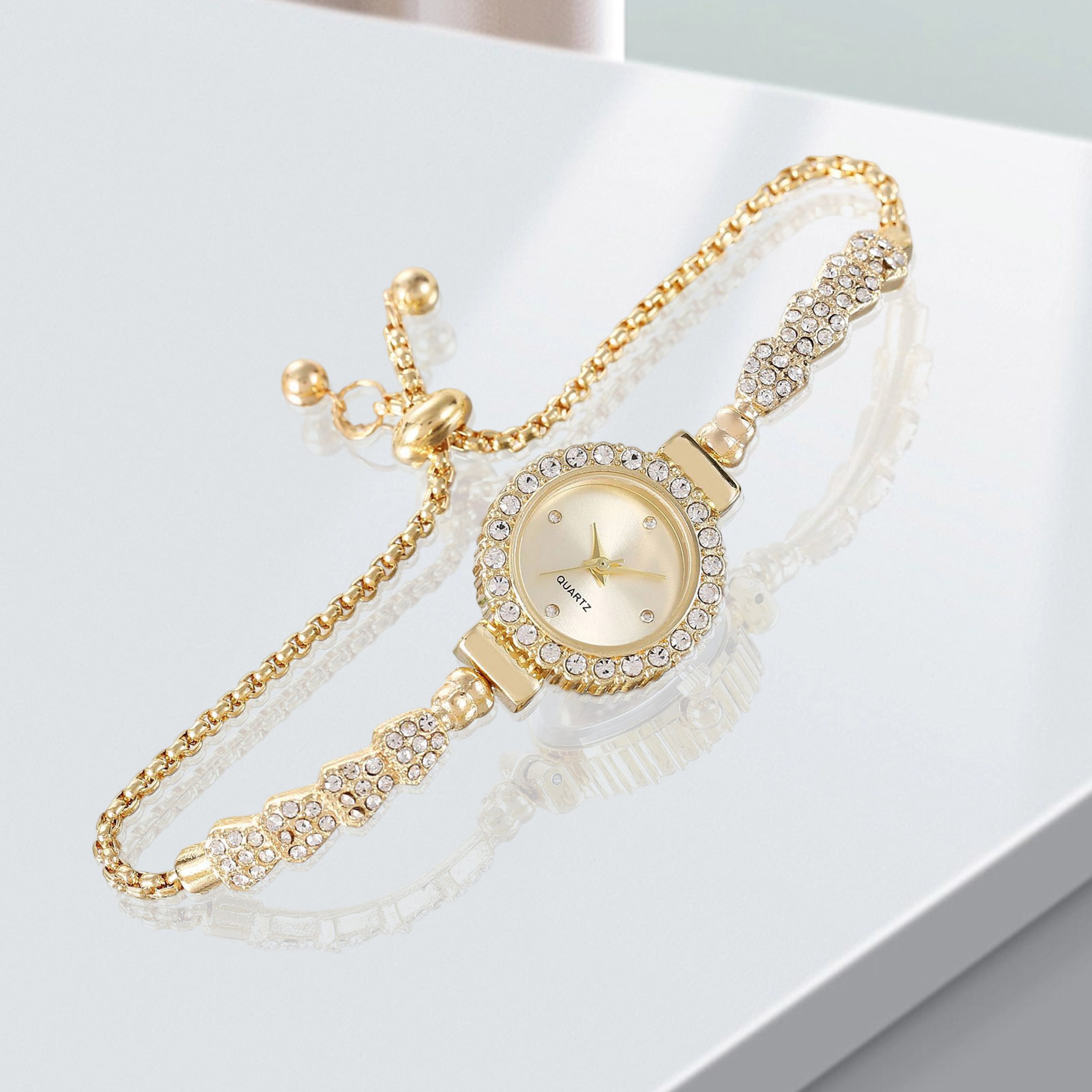 HighEnd Womens Diamond Watches Bracelet Easy Read Dial Shiny Design Wonderful Gift Watches For Wome 4