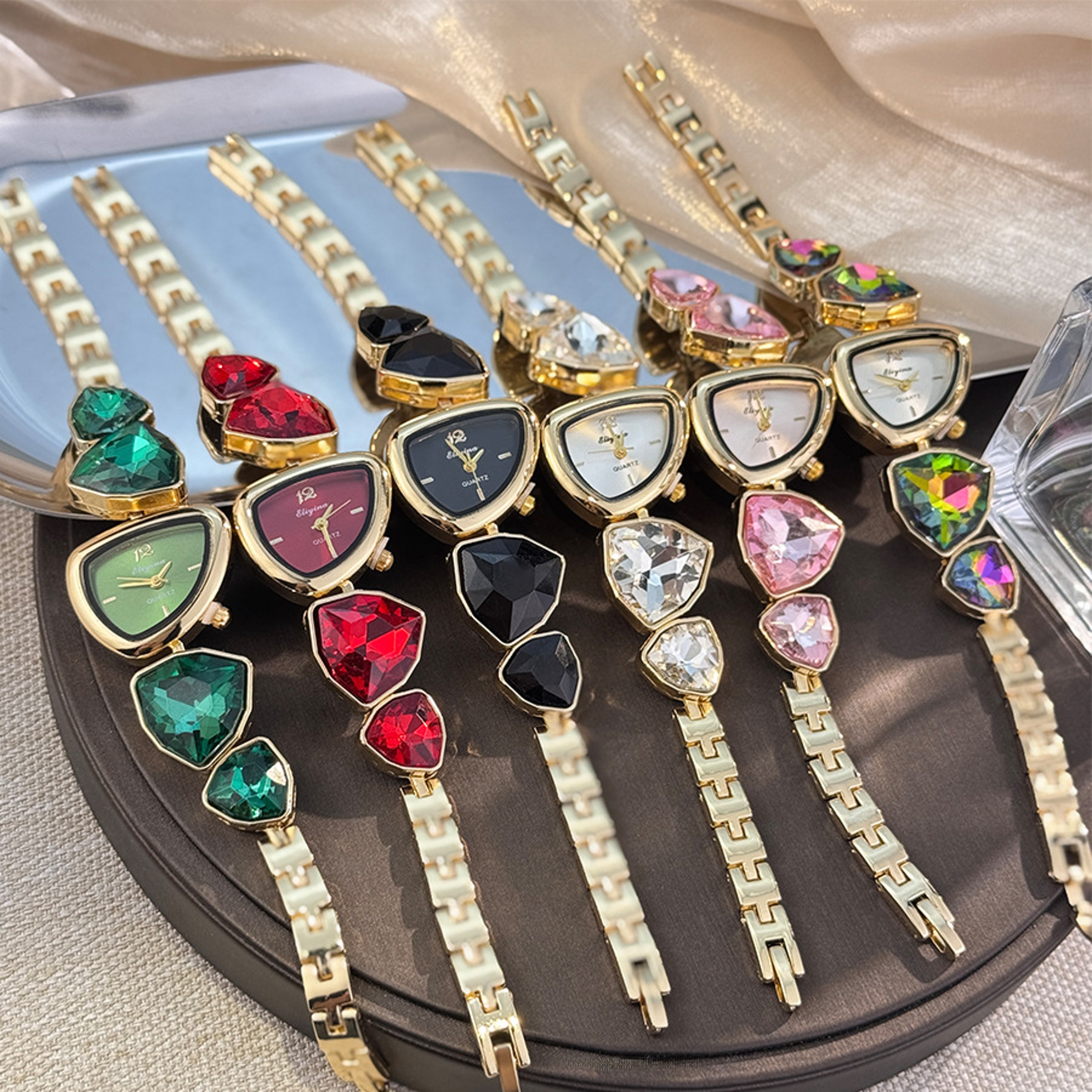 Big Diamond Watch Light Luxury Niche Watch New Color Scheme Irregular Design Stylish Women Fashion  0
