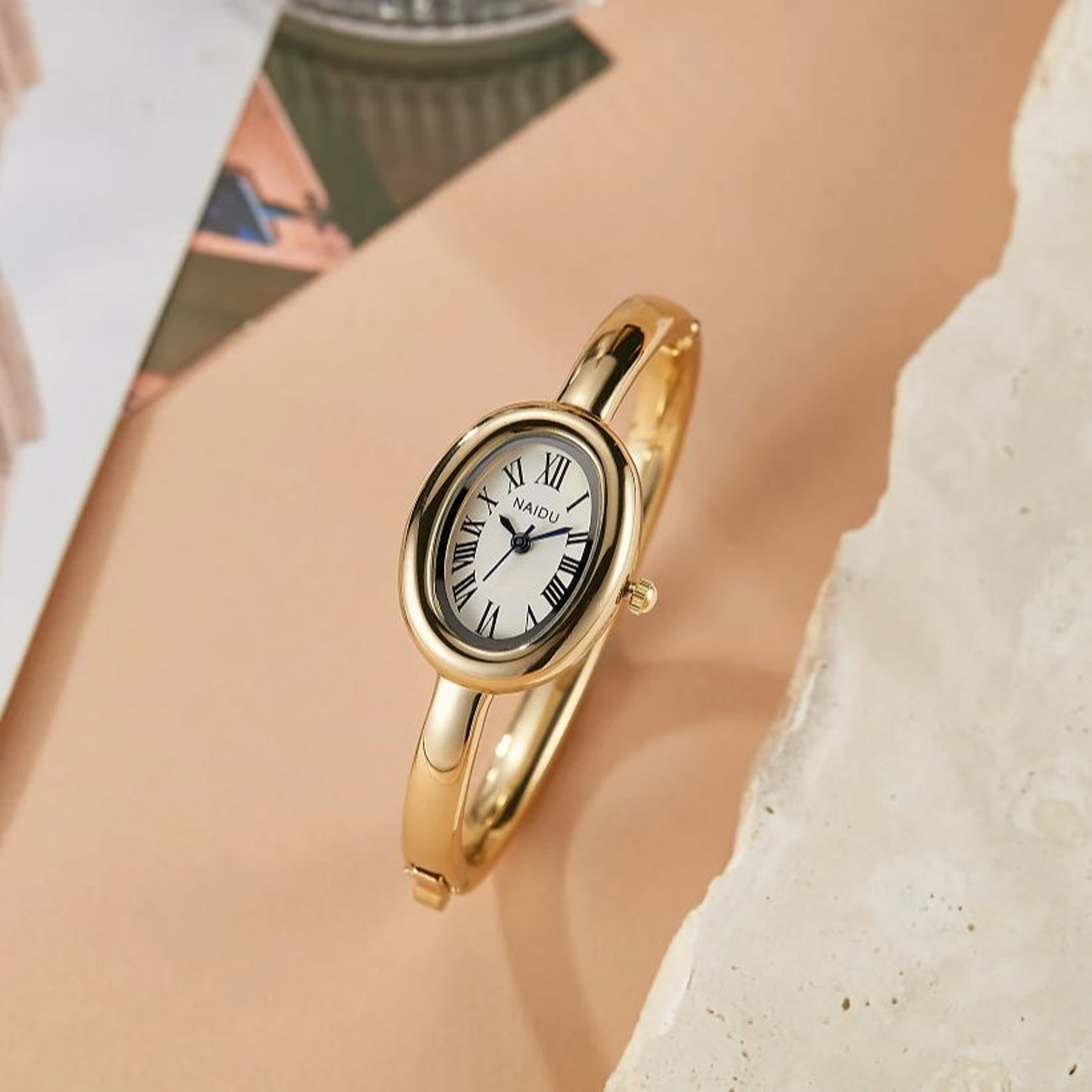 Luxury Elegant Women's Quartz Watch, Fashionable Roman Numeral Bracelet Watch, Waterproof Oval Design – view 2