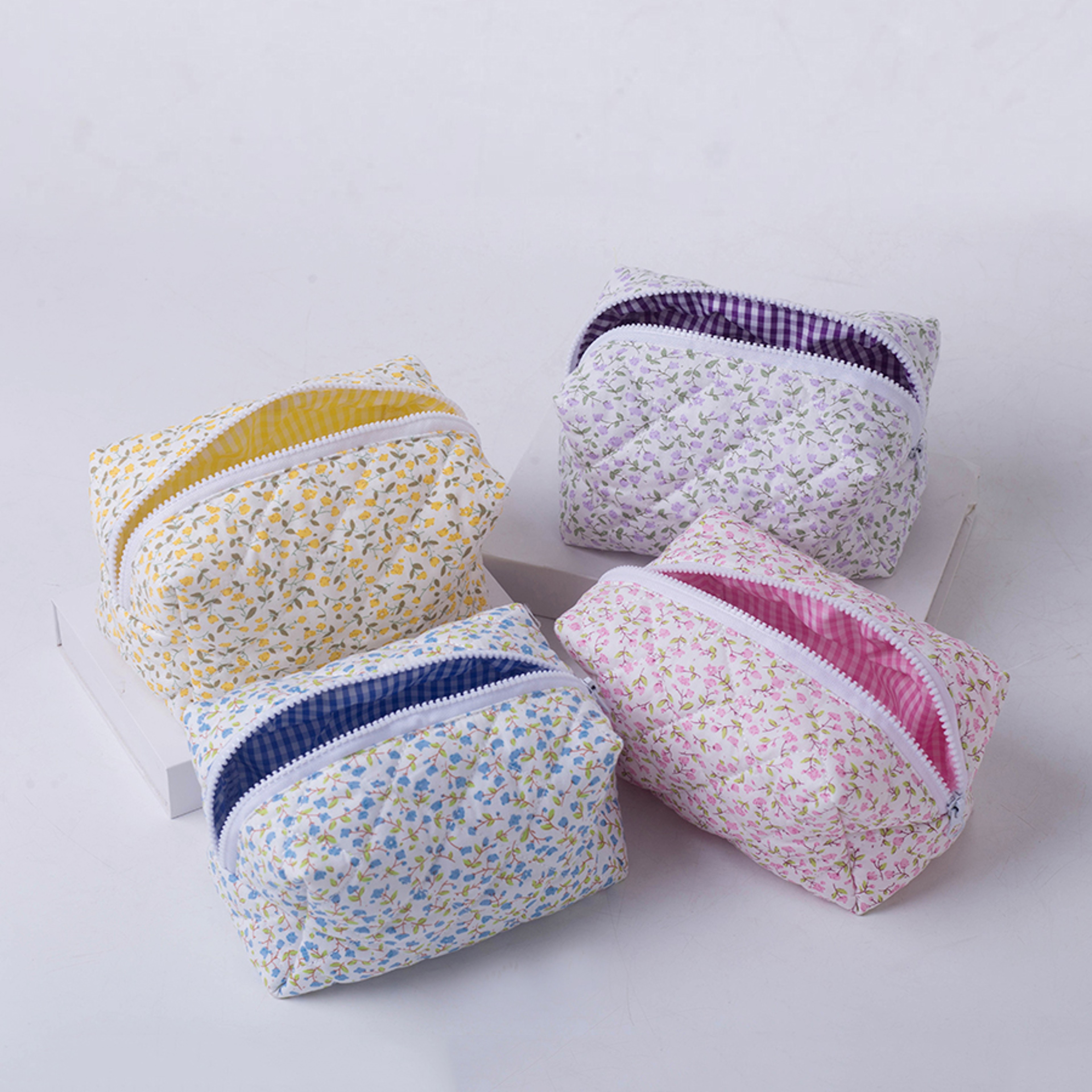 Large Travel Cosmetic Bag Floral Printed Makeup Organizer Puffy Quilted Storage Pouch For Accessori 0