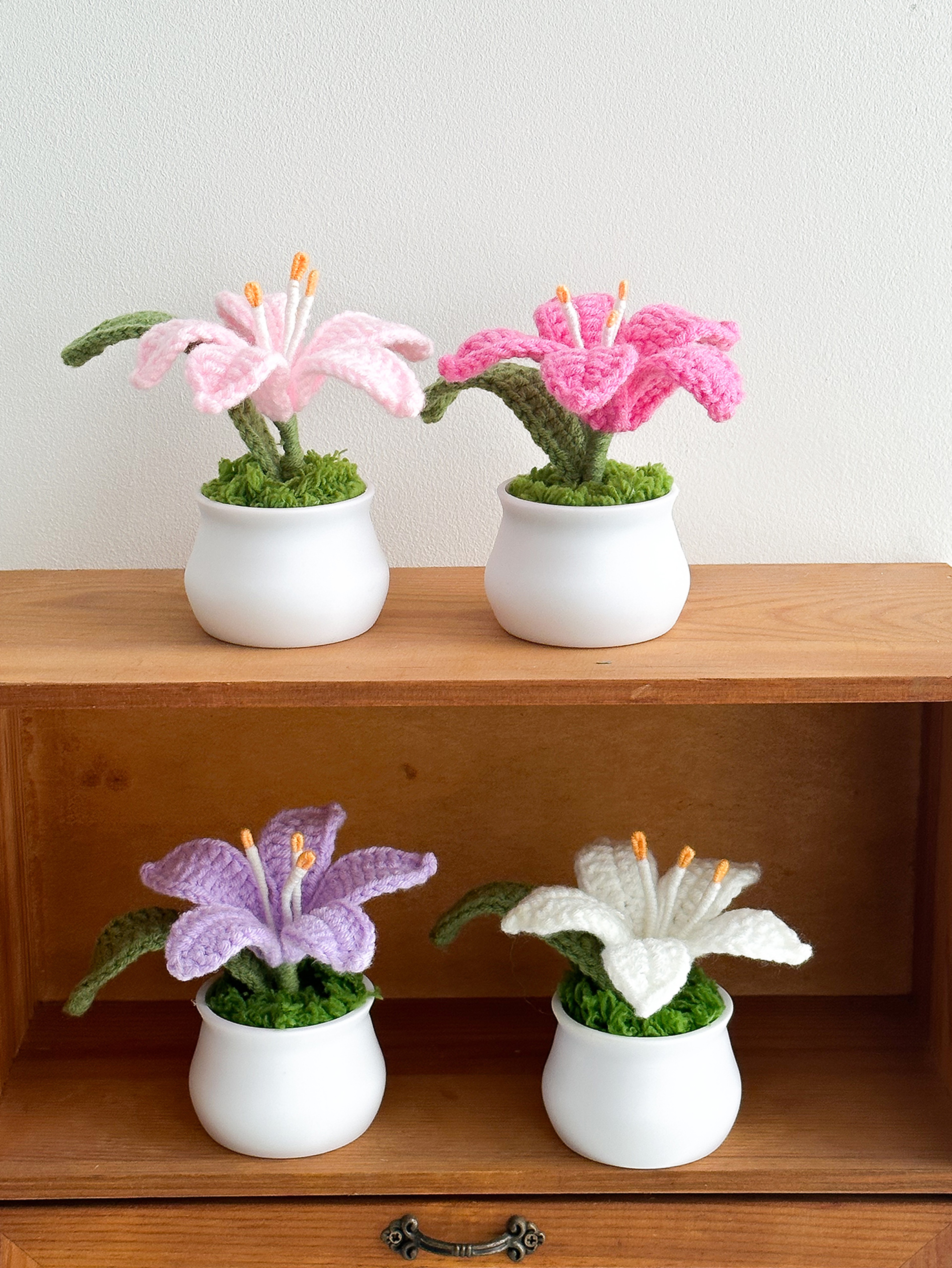 Delicate Crochet Woven Flowers Pot HandKnitted Lily Potted Gift For Mother Day 1