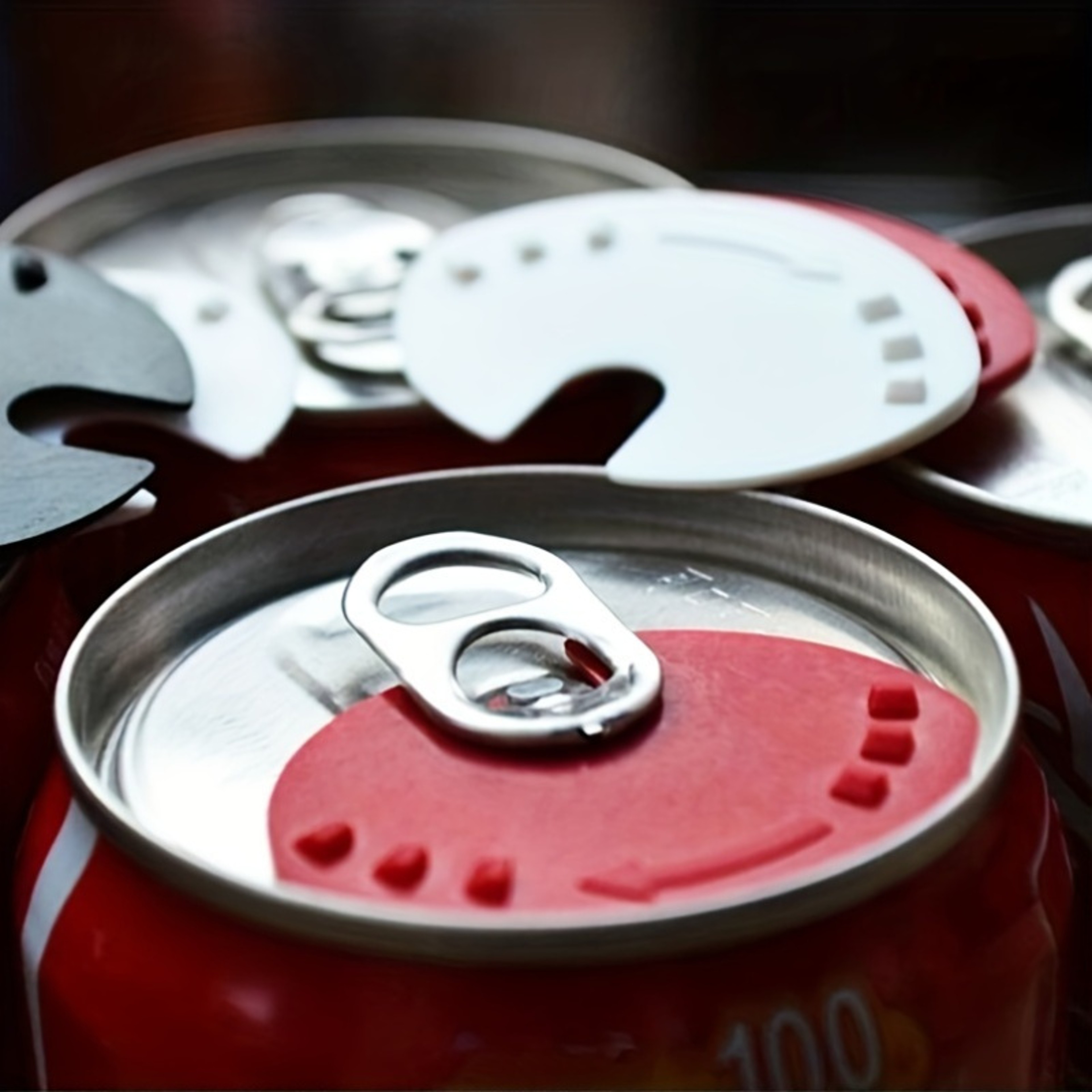 Can Lid Sealer Set, Plastic Caps for Beverage and Beer Protection – view 1