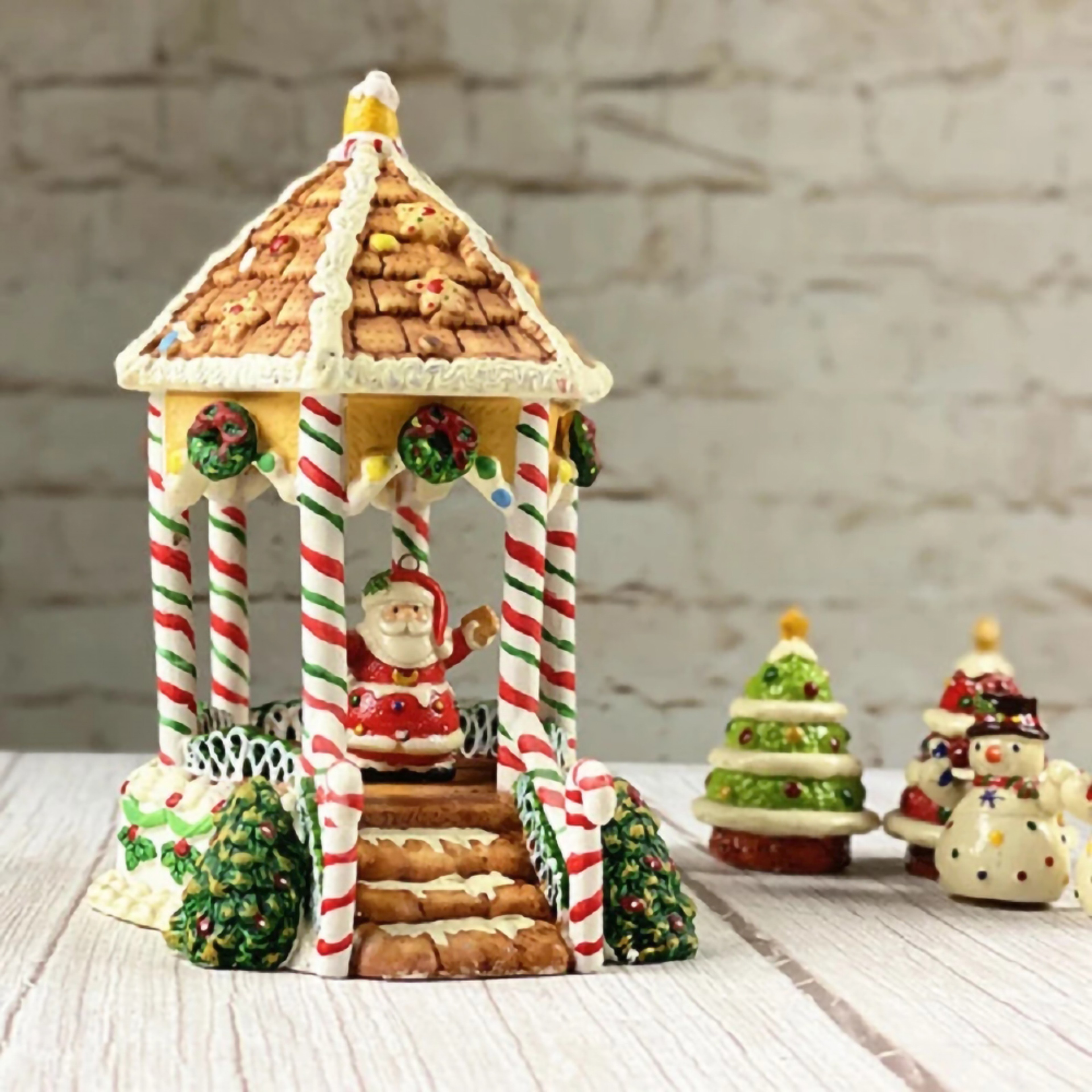 Home Decoration Gingerbread House Christmas Gift Ceramic Candy House Hamster Small Nest House With  0