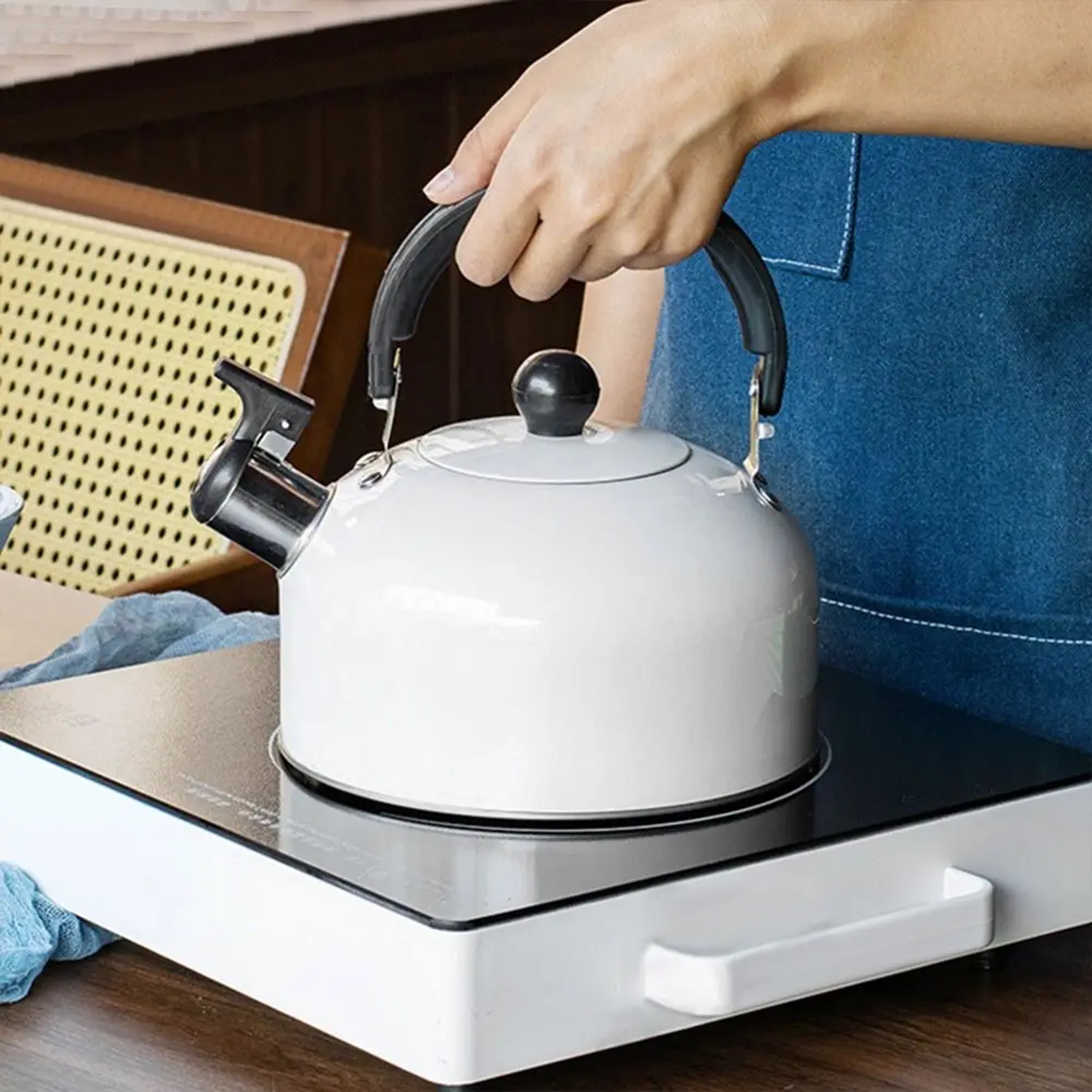 Electric Stainless Steel Tea Water Kettle, Whistling Tea Making, Flat-Bottomed Sounding Kettle – view 3