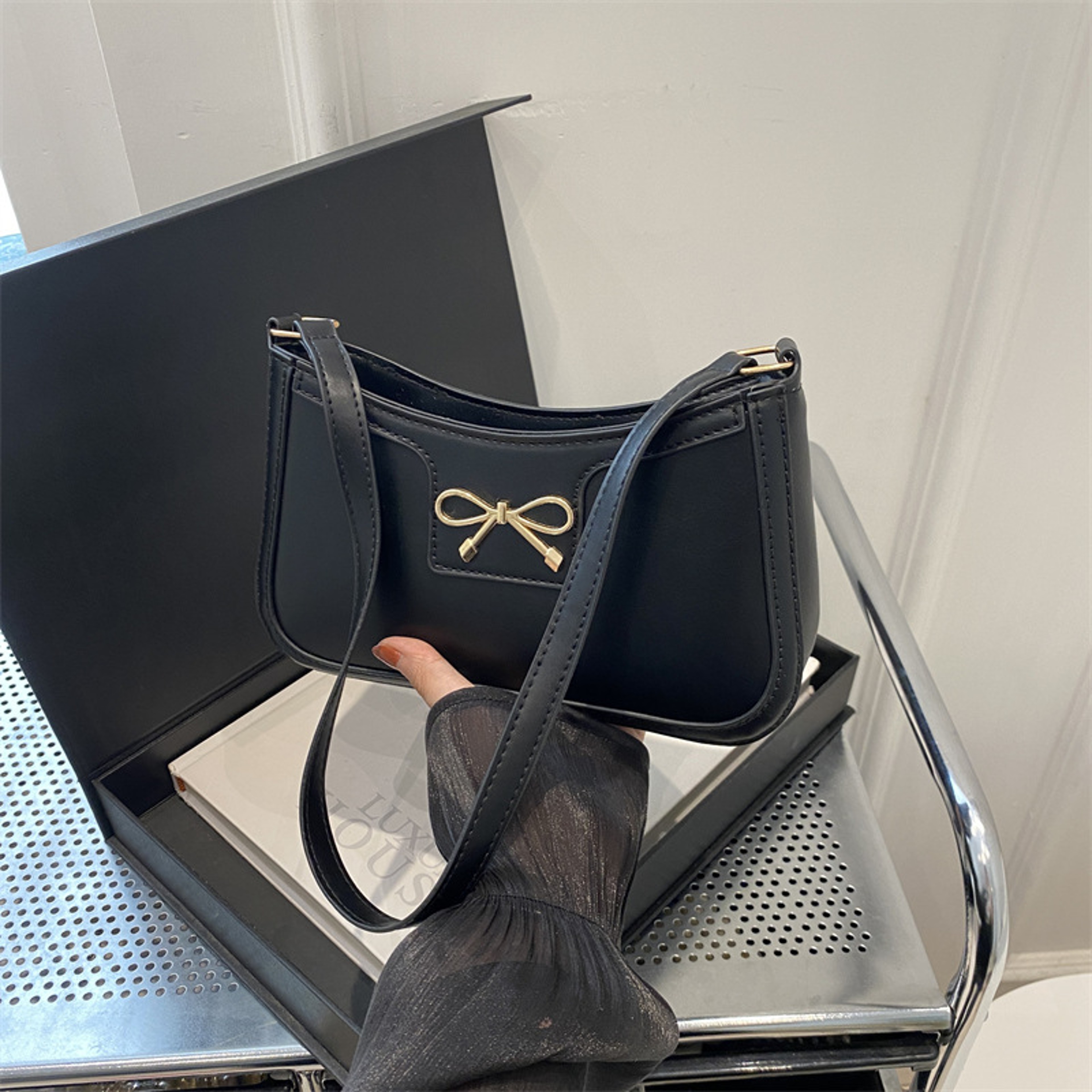 Korean Fashion Women Handbag, Autumn/Winter Crossbody Bag, Commuting Shoulder Under-Arm Bag with Bow Decoration – view 7