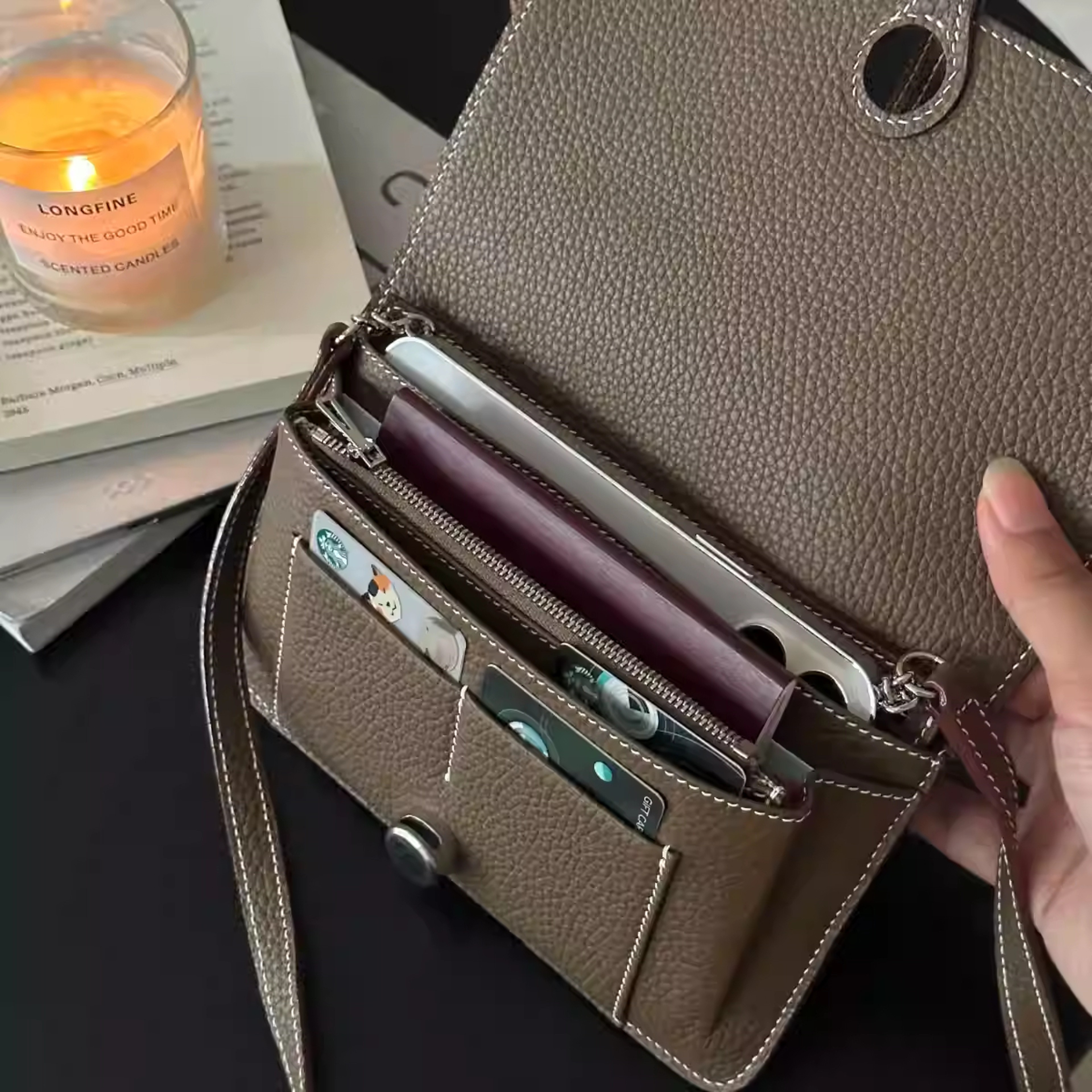 Convenient Multifunctional Passport Card Bag, New PU Crossbody Mobile Phone Bag, Three in One and One Handheld Bank Card – view 1