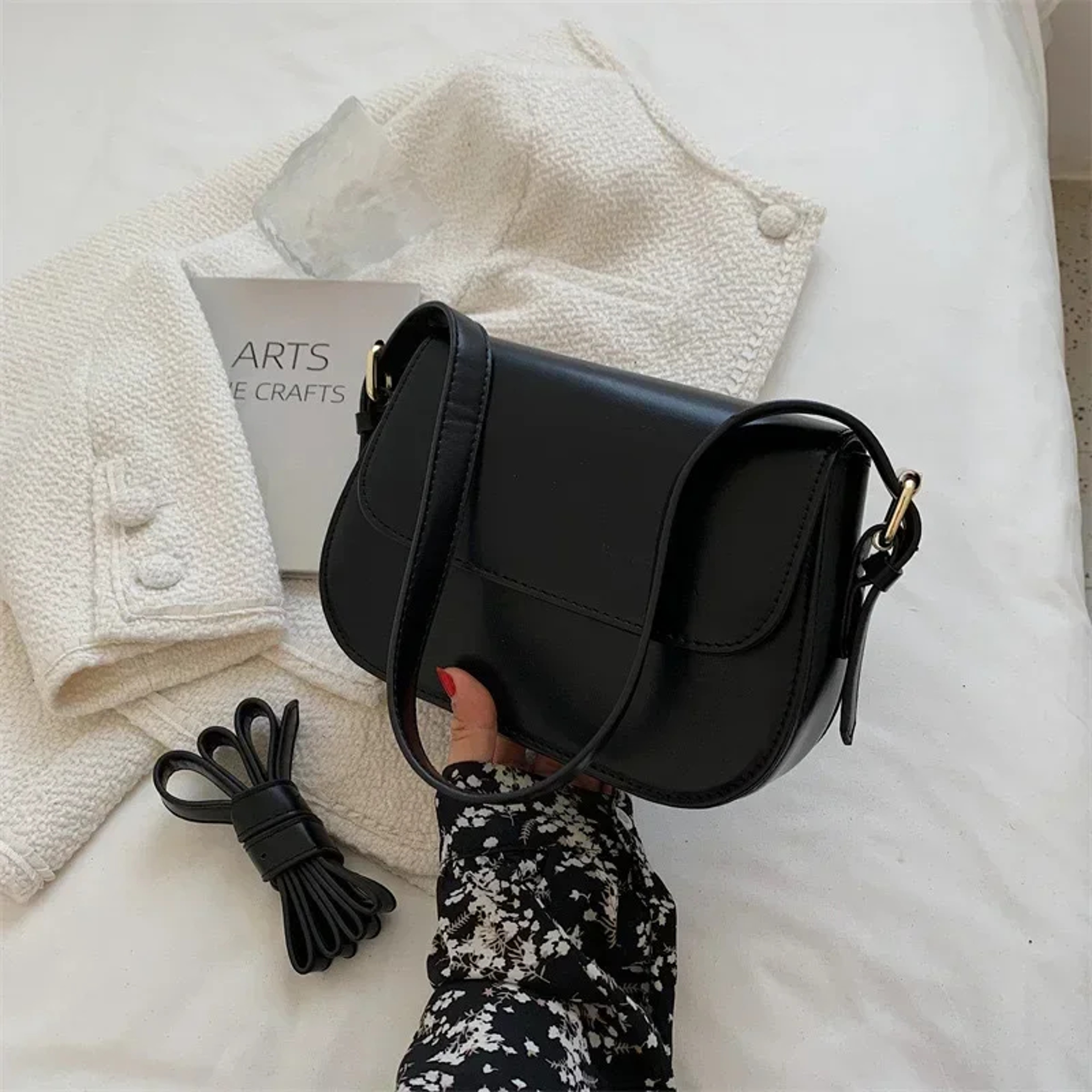 New Popular Square Sling Bag, Fashionable Advanced Texture Retro Small Saddle Bag Women – view 7