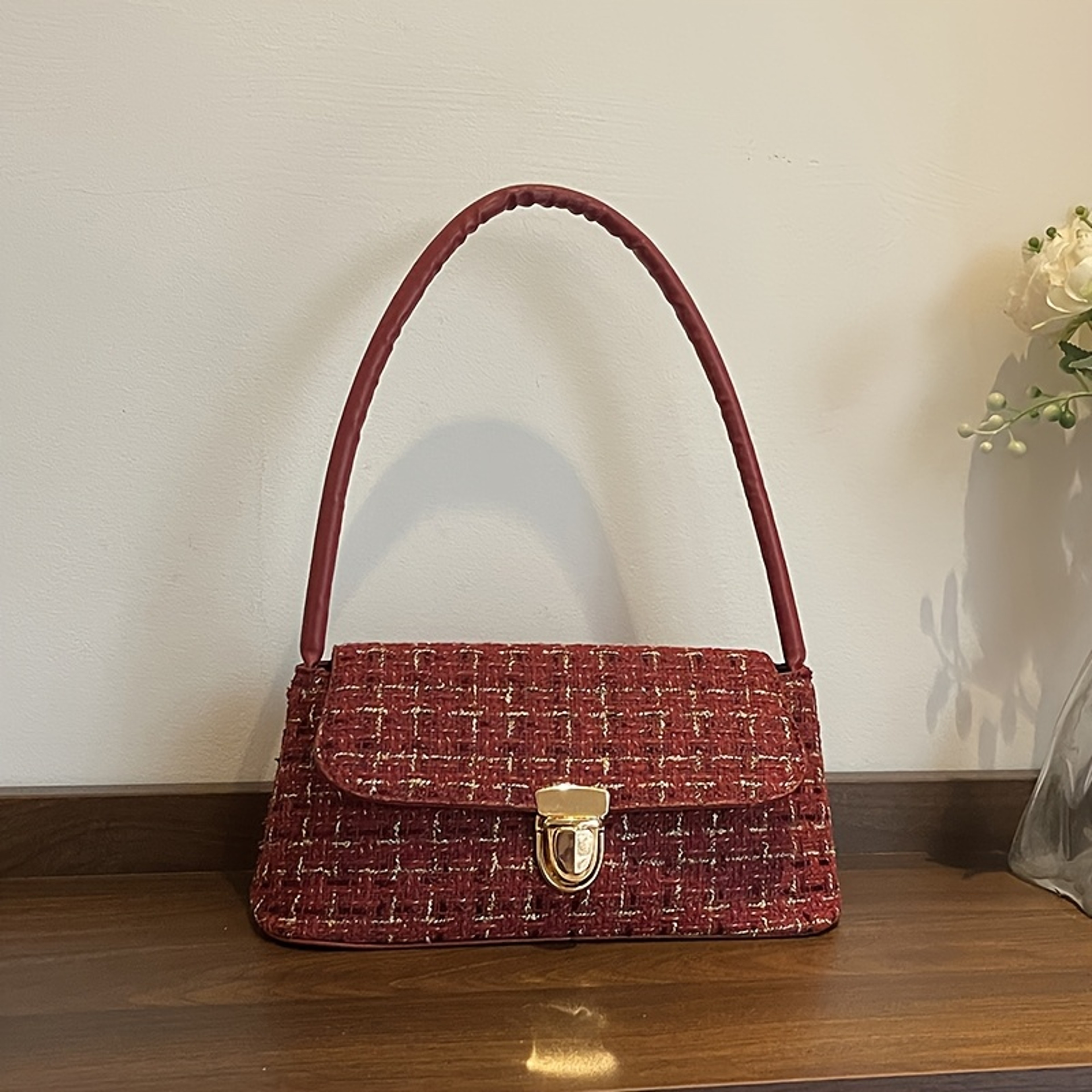 Fashionable Minimalist Buckle Shoulder Bag Stylish Handbag For Women And Girls 4
