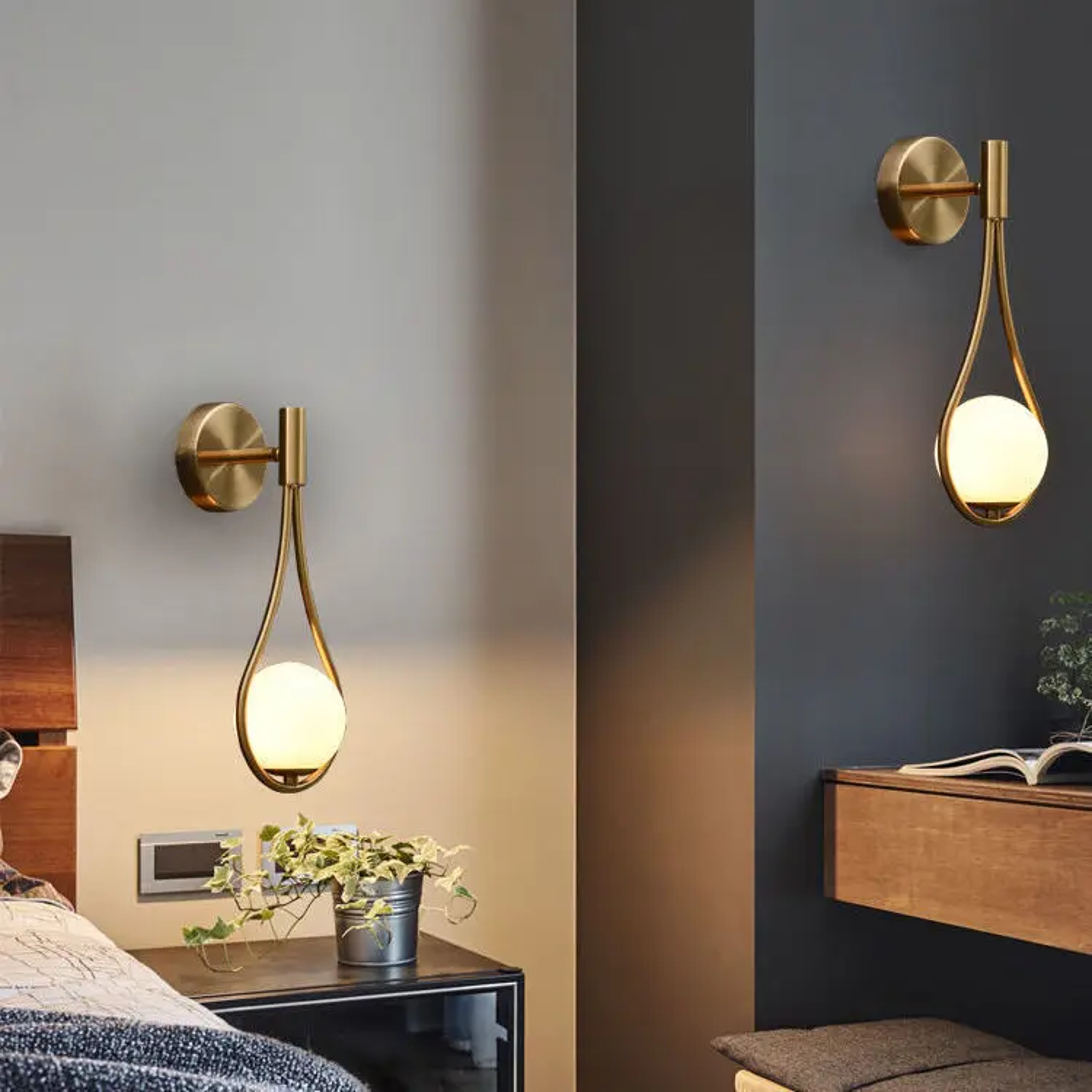 Modern Glass Ball Wall Light, Luxury Gold Sconce for Living Room, Bedroom & Aisle, Nordic Wall Mount Indoor Decor Lamp – view 1