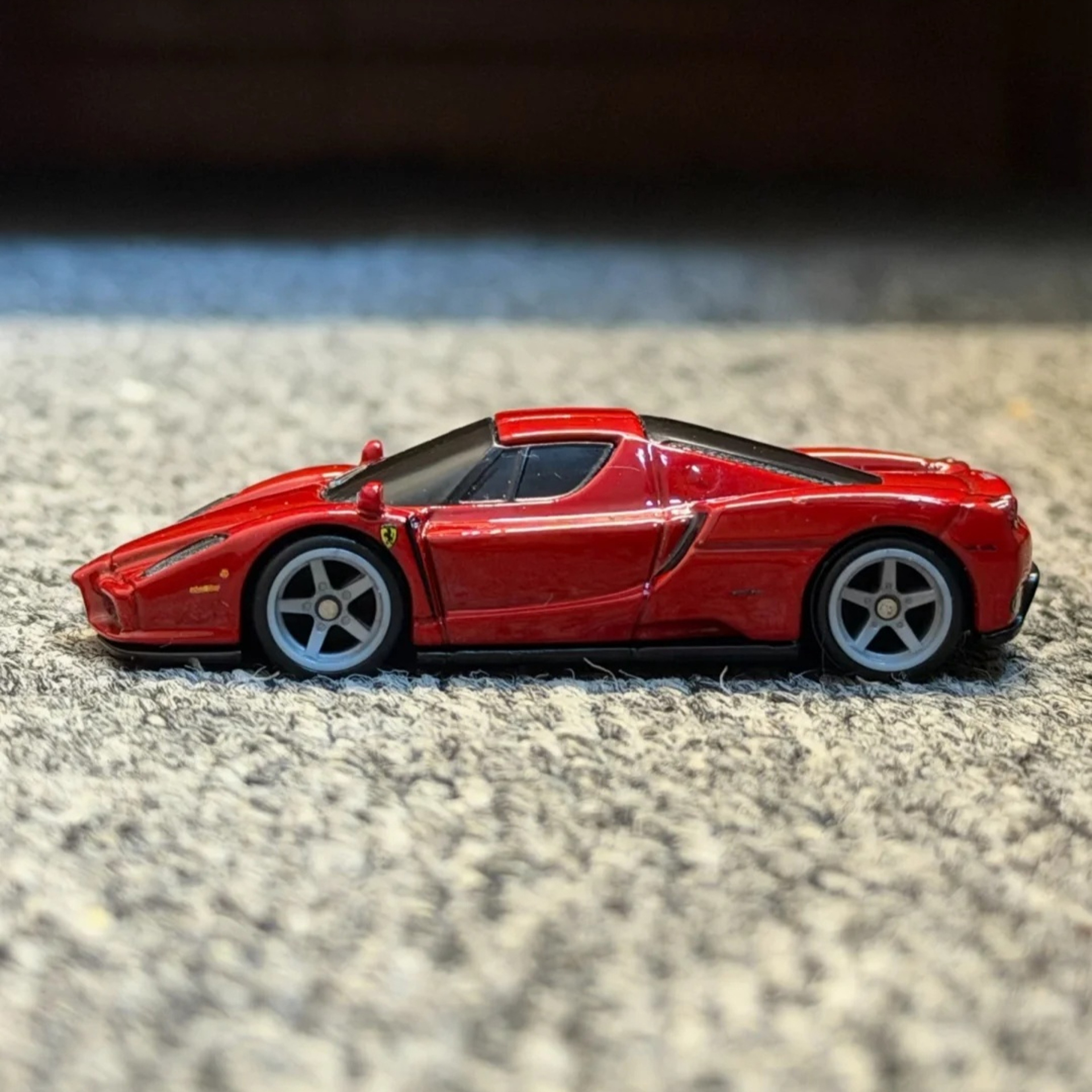Hot Wheels Premium Boulevard Enzo Ferrari Diecast Collectible Display Car 1
