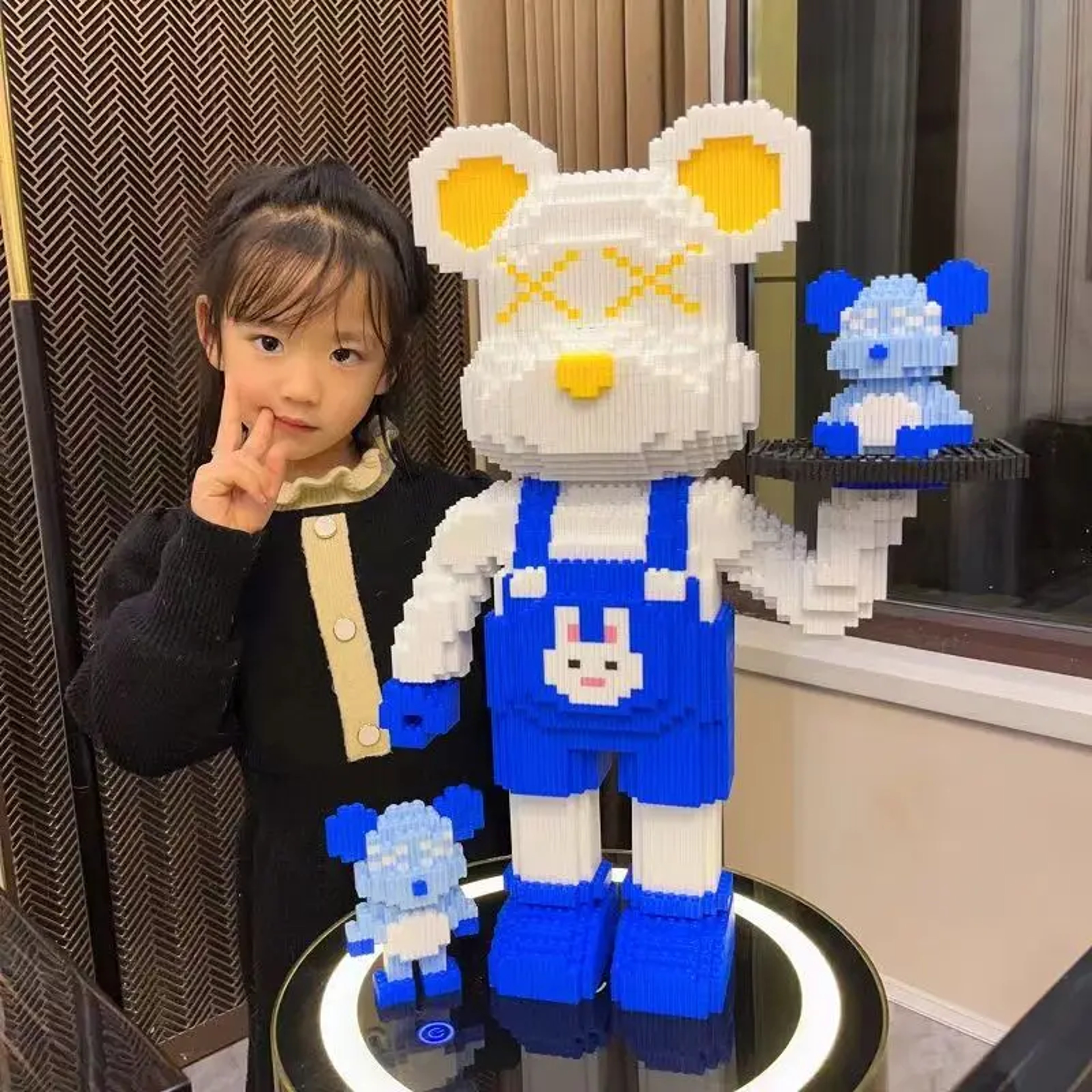Violent Bear Building Block Toy Decorative Tray Model with Micro Building Blocks – view 6