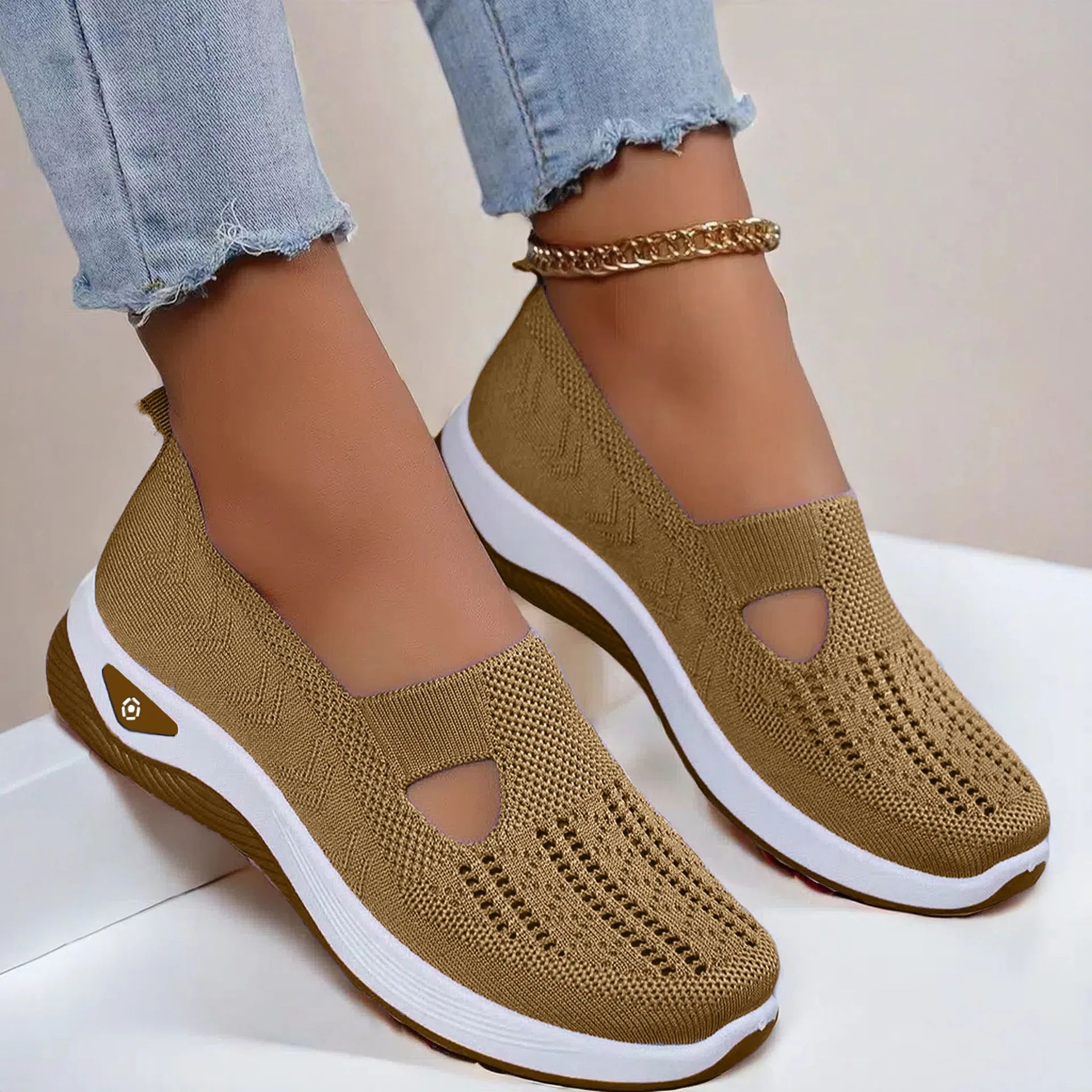 Size chart for walking flats helping buyers choose correct fit easily