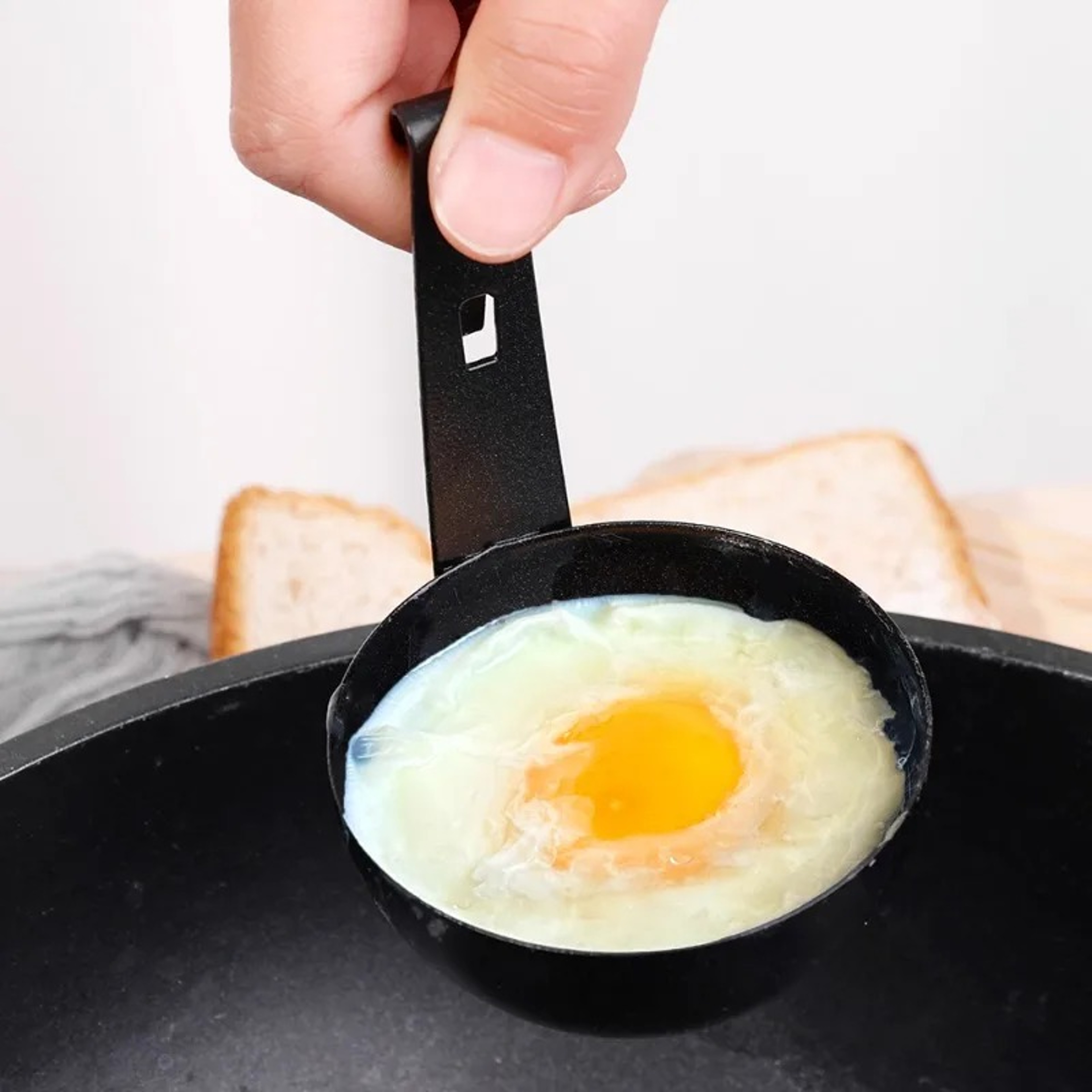 Stainless Steel Egg Poacher Nonstick Egg Boiling Mold With Hanger Hook  Kitchen Cooking  Steaming G 0