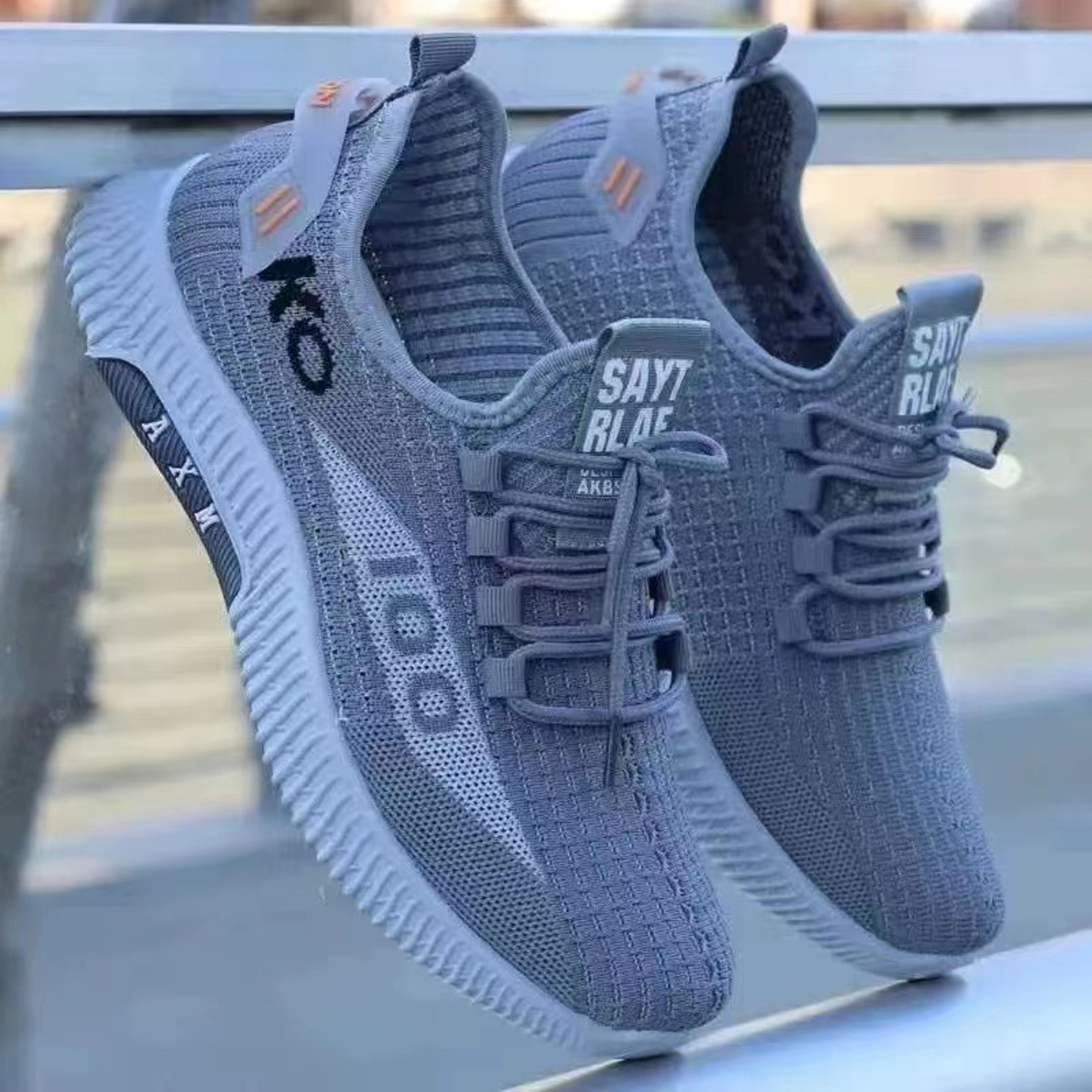 Comfortable Old Cloth Shoes, Lightweight Low-Top Breathable Sneakers | Non-Slip Sole for Work, Walking & Everyday Wear – view 4