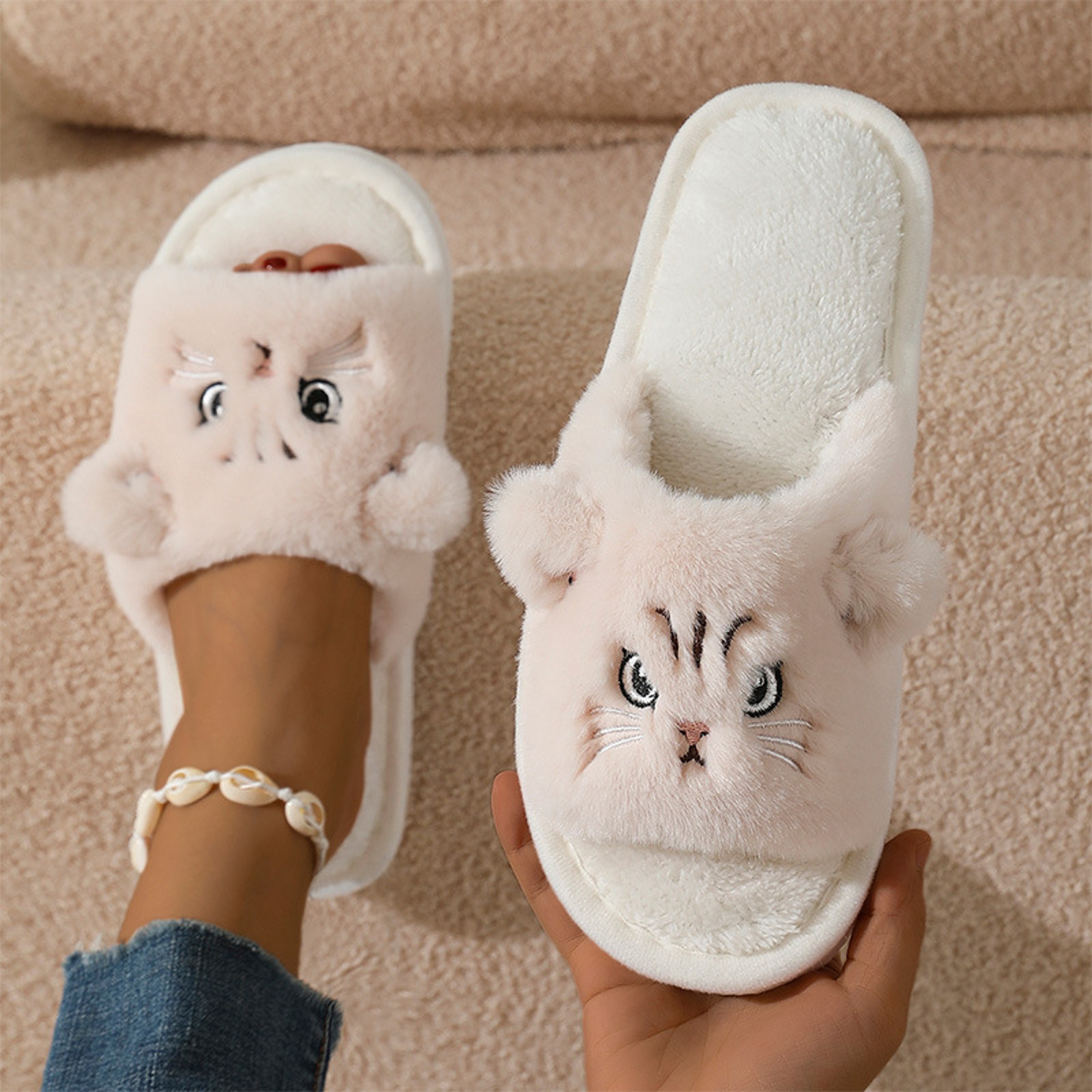 Cute Cartoon Cat Home Slippers for Women, Open Toe Non-Slip Wave Sole Faux Fur Slides for Autumn & Winter – view 4