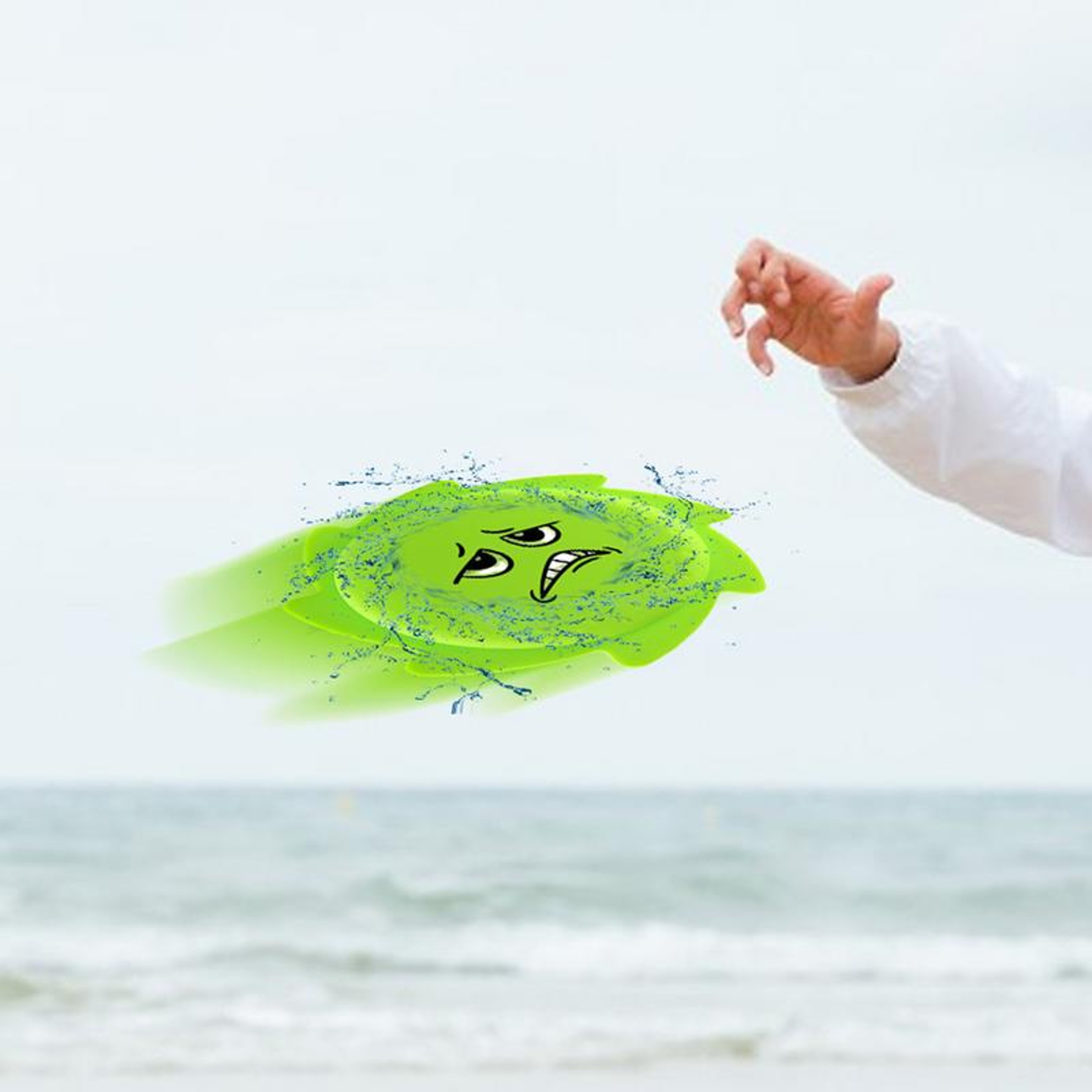Soft Silicone Water Flying Disc for Kids Pool and Beach Splash Play – view 2