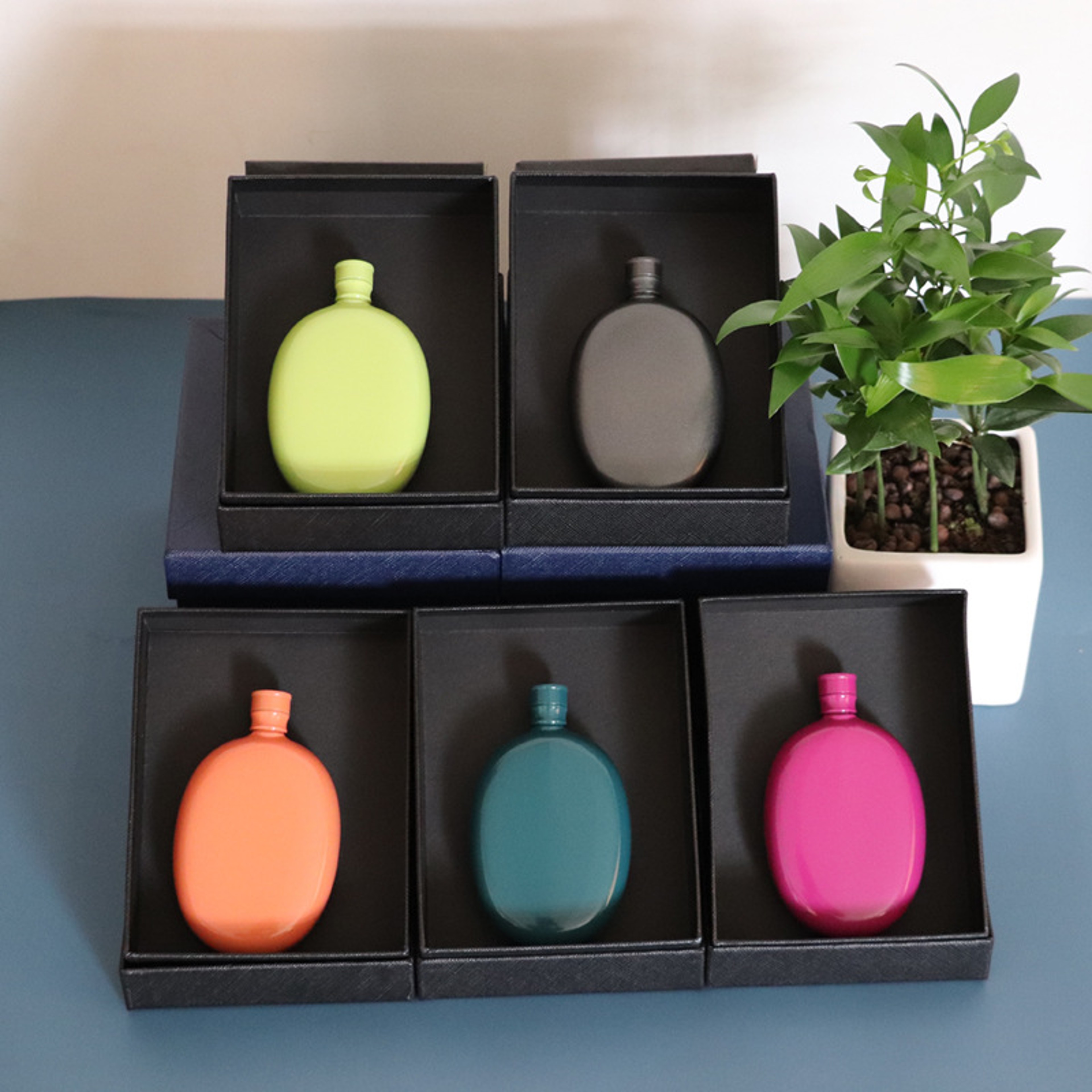 3oz Mini Hip Flask Portable 304 Stainless Steel Round Pocket Flask 1