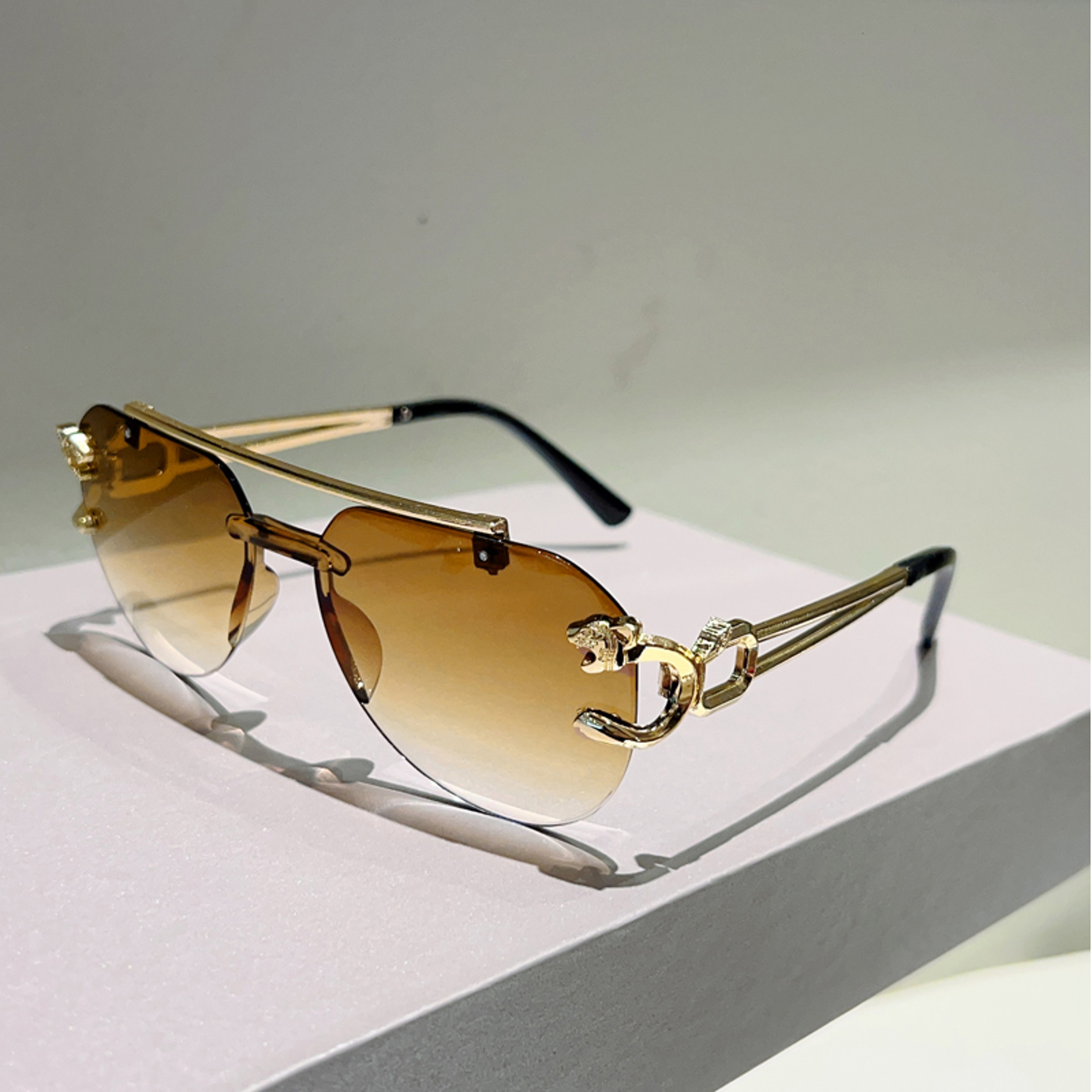 Rimless Pilot Sunglasses with Gradient Lenses – view 12