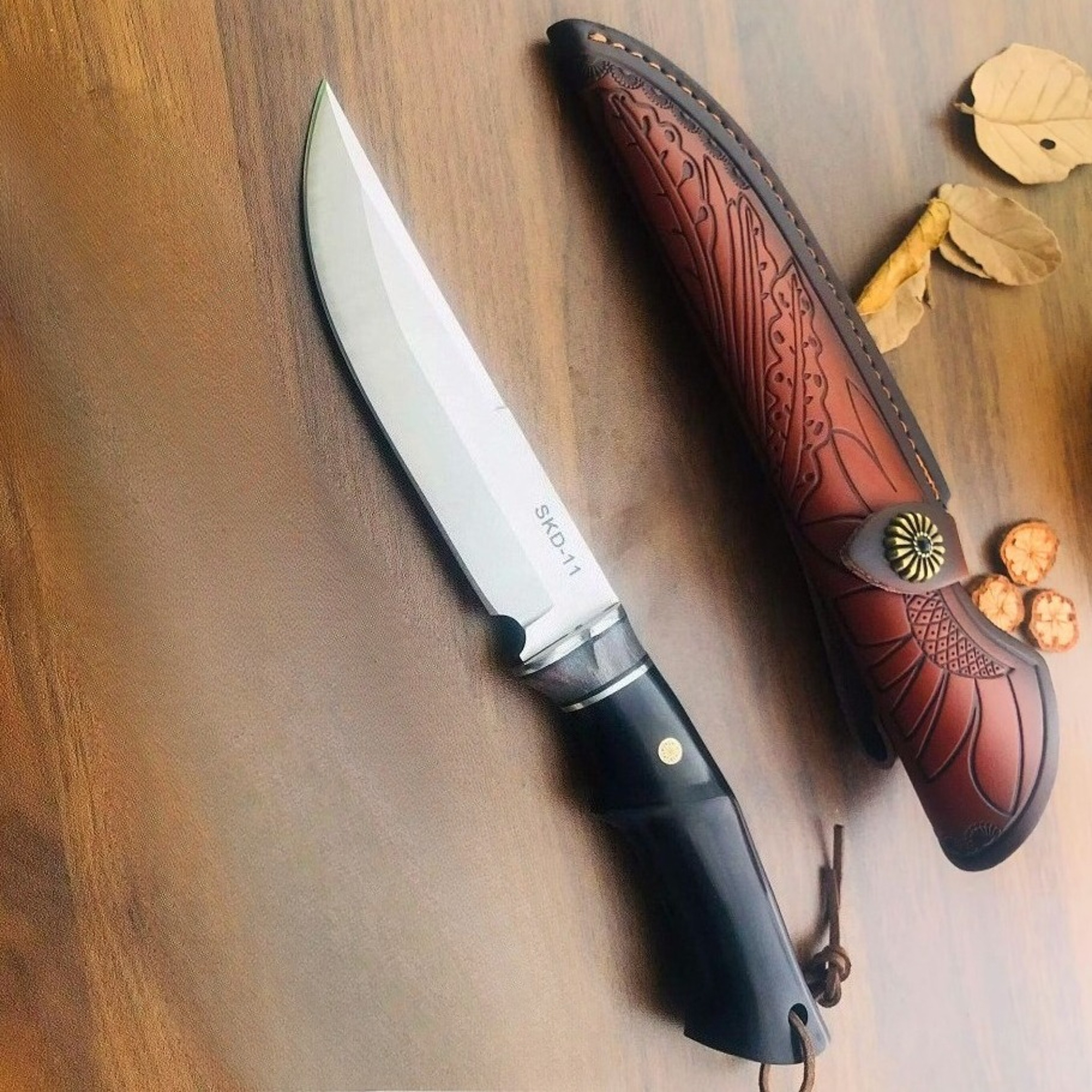 Handle Drop Point Camping Knife for Hunting and Outdoor Utility – view 2
