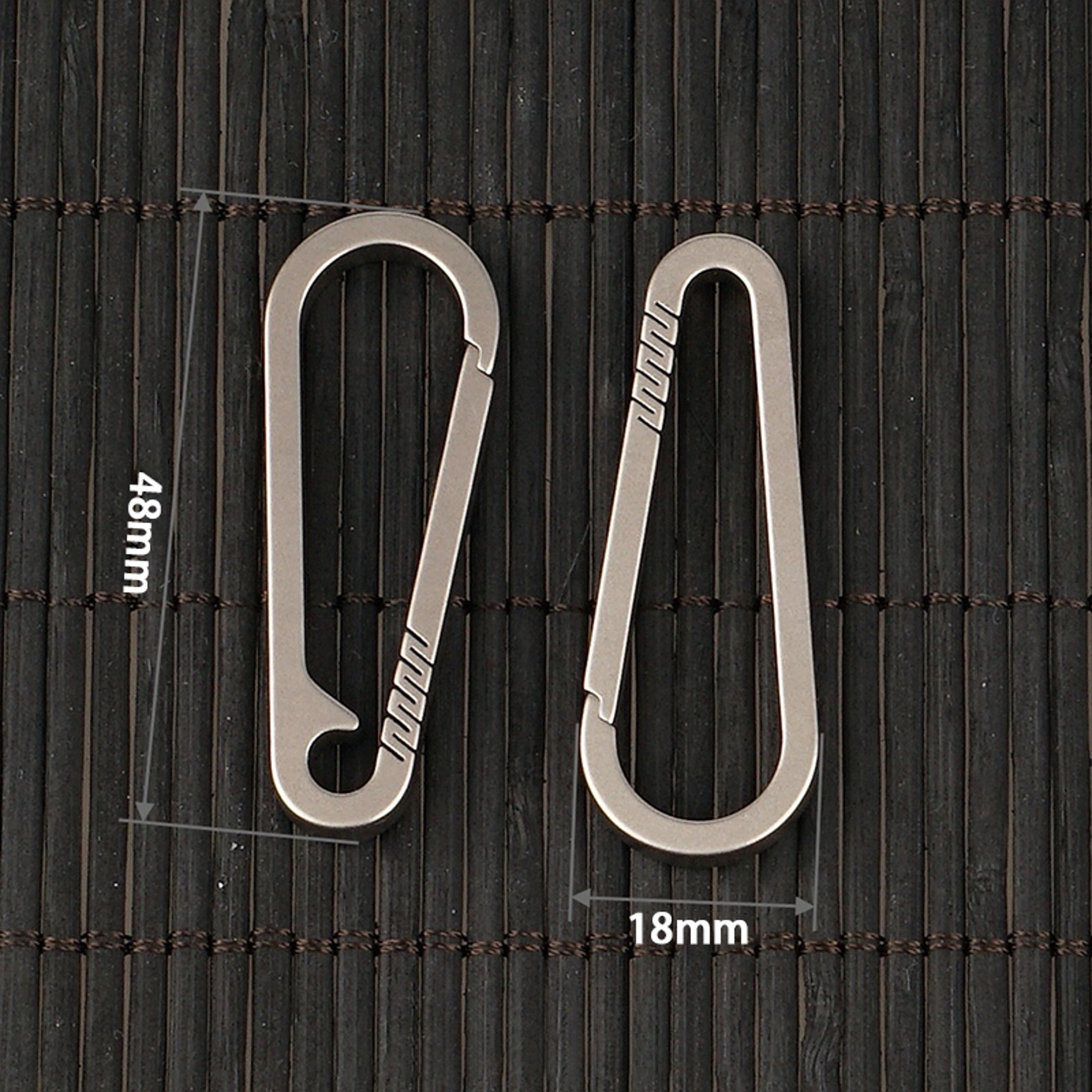 Premium Titanium Alloy Keychain Buckle Durable Tool For Car  Outdoor Use 4