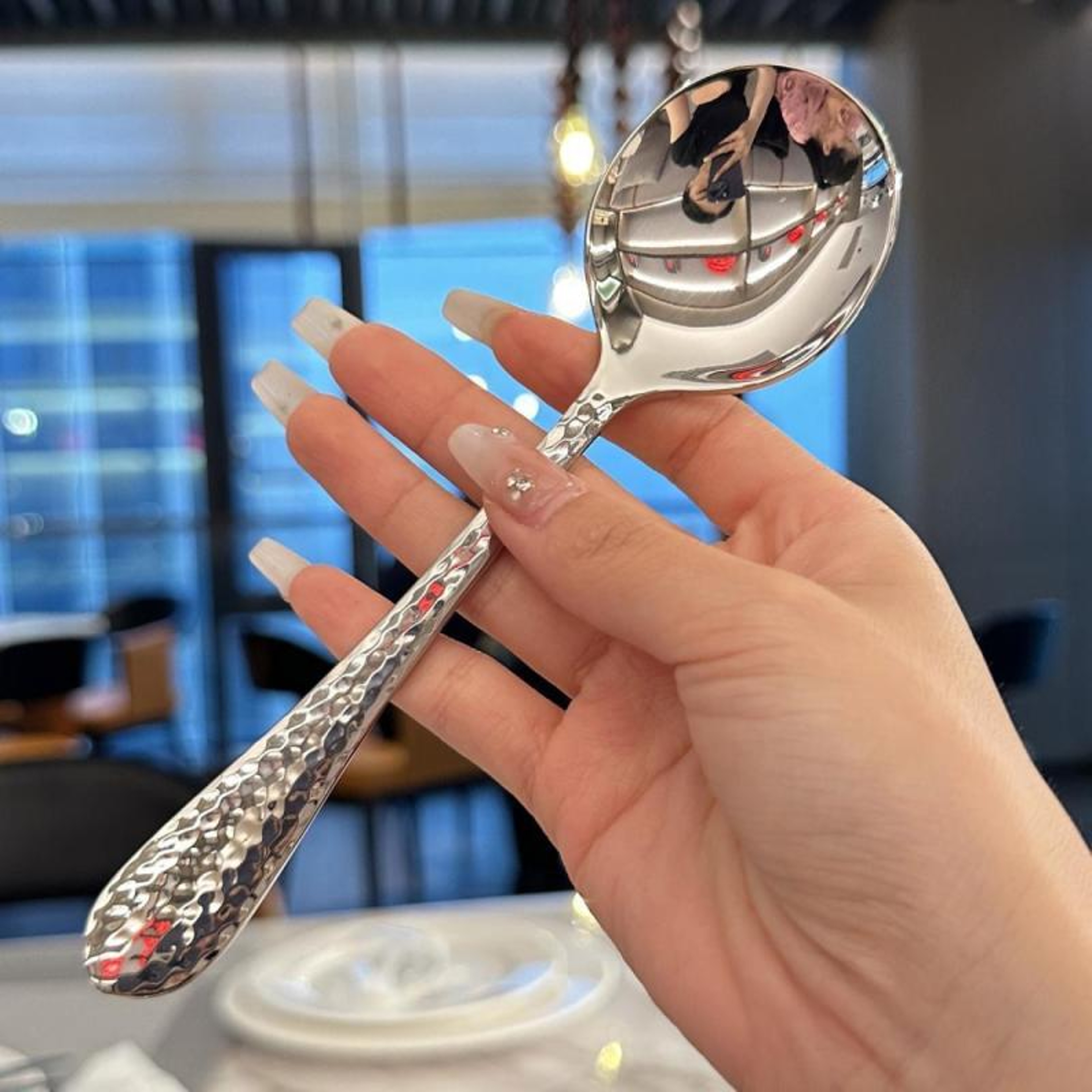 Premium Hammer Pattern Stainless Steel Dessert & Soup Spoon Creative Long Handle Spoon – view 5